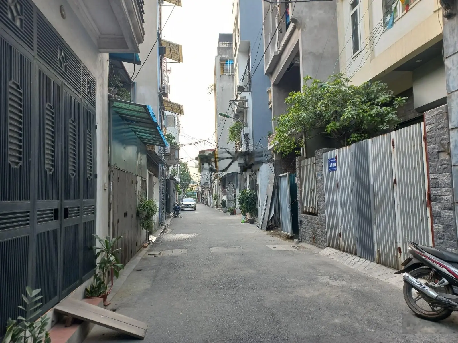 Chính chủ cần bán nhà C4 lô góc khu 918 - Long Biên, diện tích 48,9m2 MT3,8m nở hậu 5,2m, giá 7,7tỷ