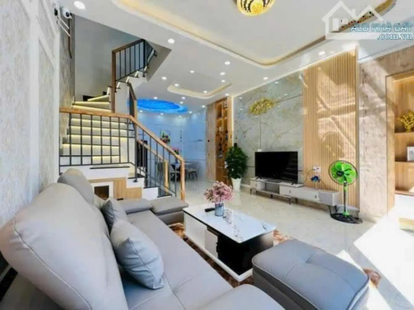 Cần bán nhà riêng 4,6 tỷ địa chỉ Đ.Phan Xích Long, P3, Phú Nhuận. DT 56 m2, số phòng ngủ 5