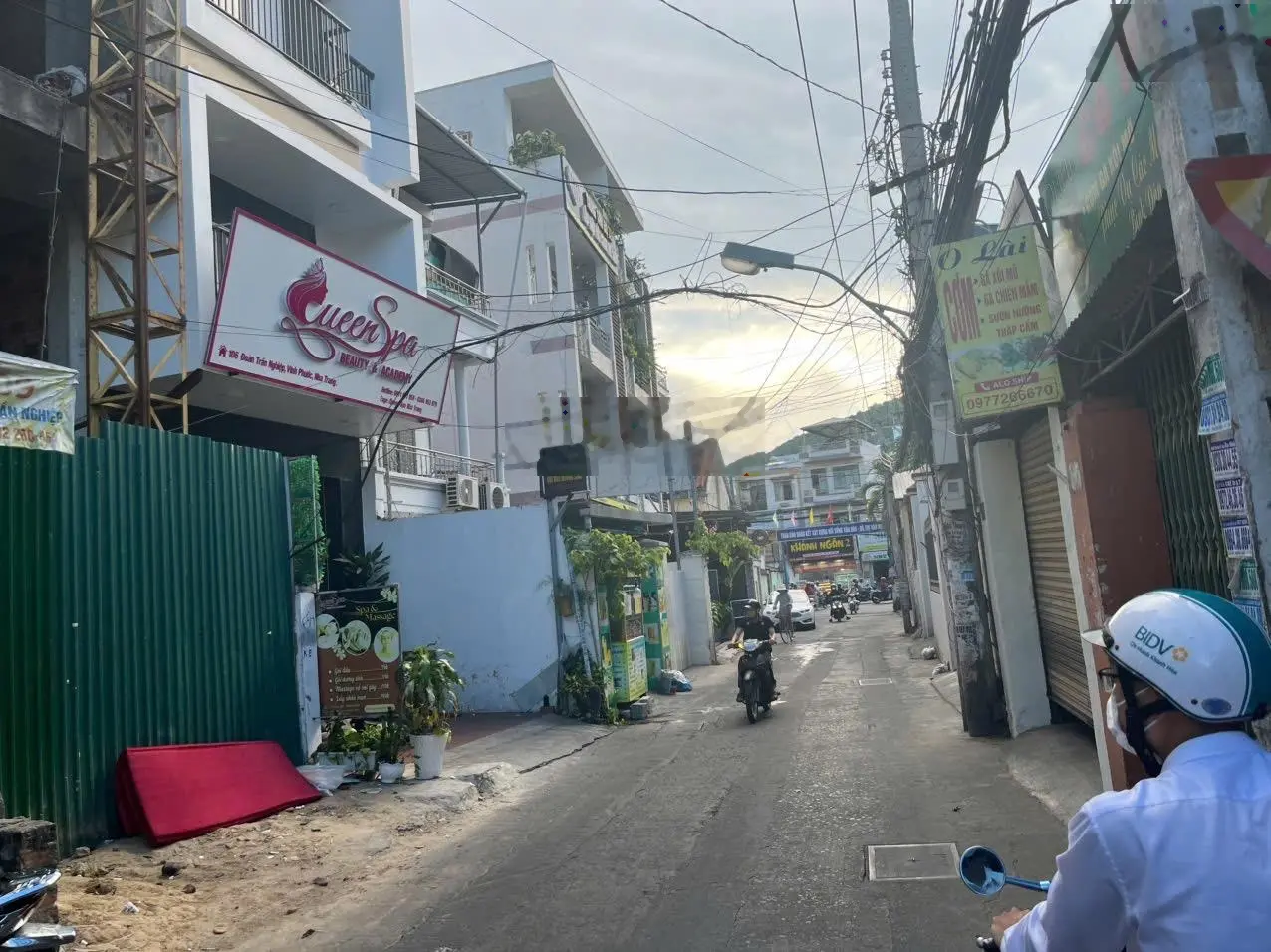Toà căn hộ thô 6 tầng Mặt Tiền Đoàn Trần Nghiệp, 5p ra biển, Dt: 211,9m2, 47phòng chỉ 13 tỷ