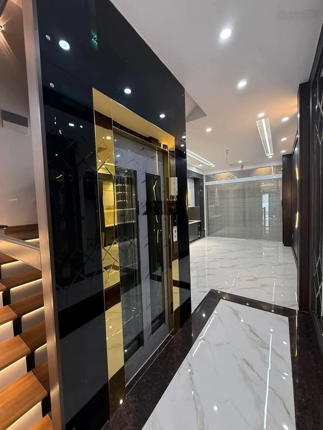 Bán Nhà 4 Tầng Thang Máy Khu TĐC Sao Sáng Tuyến 2 Ngô Gia Tự 60m² - 8.2 Tỷ