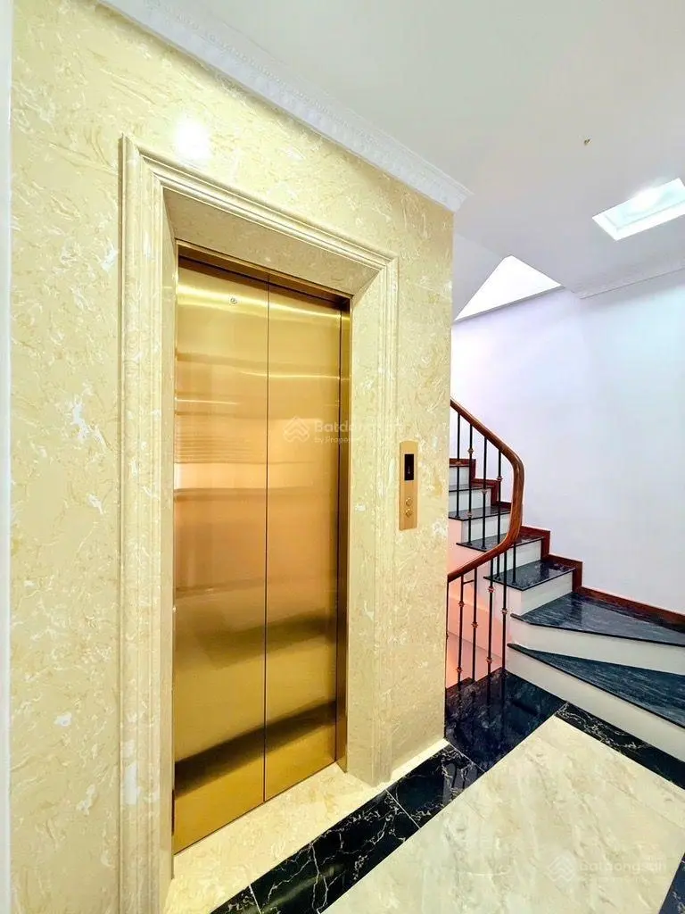 Bán nhà phân lô quân đội phố Thụy Khuê DT 40m2 x 6T MT 5m cầu thang máy ô tô đỗ cửa 12tỷ 0988663659
