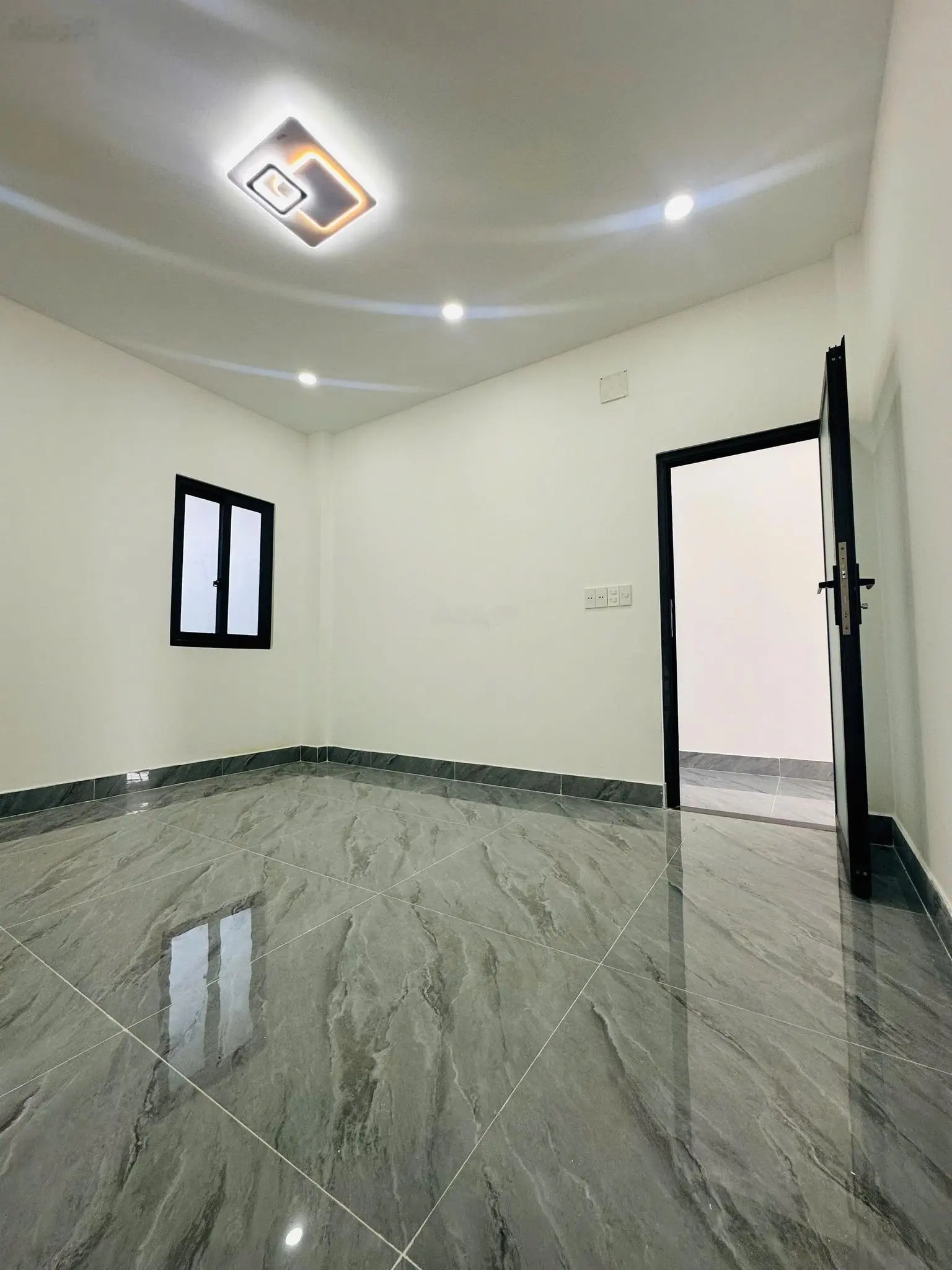 Nhà mới xây khu vực Đông Thạnh, full nội thất, DT ngang 5m, 3 phòng ngủ, đường xe 2 tấn thông (CT)