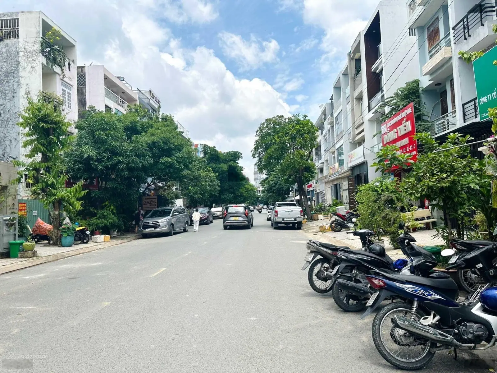 Giảm 10 TỶ bán gấp toà VP góc 2 MT Cao Đức Lân | Trực diện công viên | ngang 20m Hầm 4 tầng | 43 tỷ