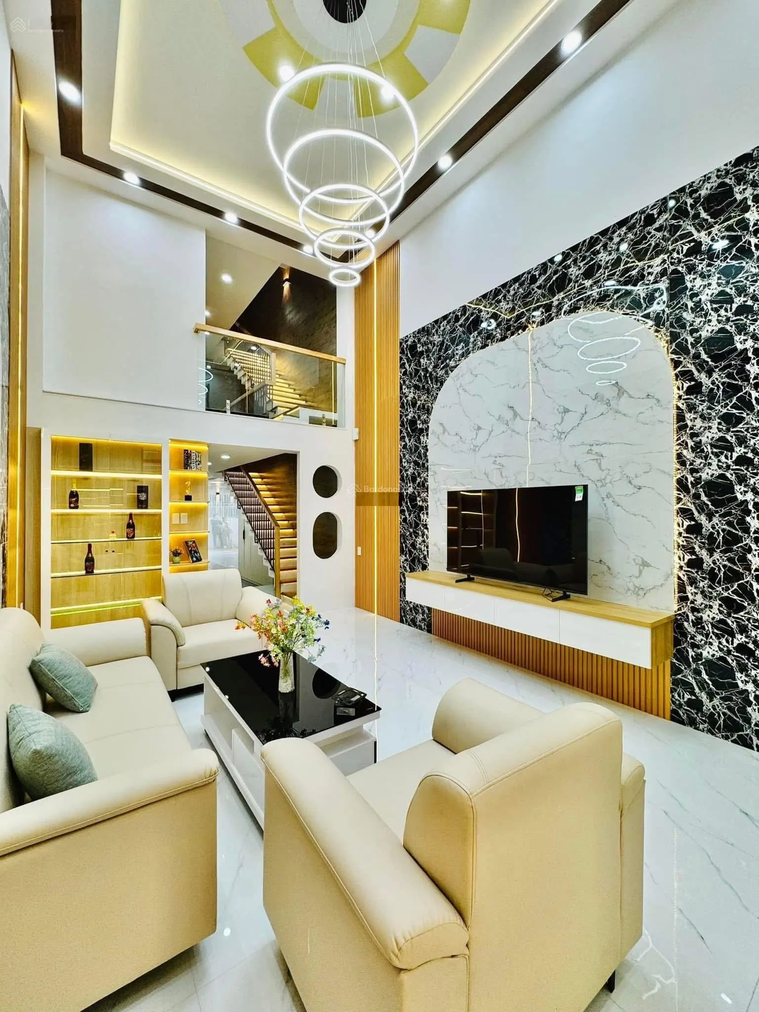 Nhà mới dọn ở liền ngay đường Quốc Hương, Q2 - Giá 3 tỷ 550 / 80m2. Sổ chính chủ. Xe hơi trong nhà