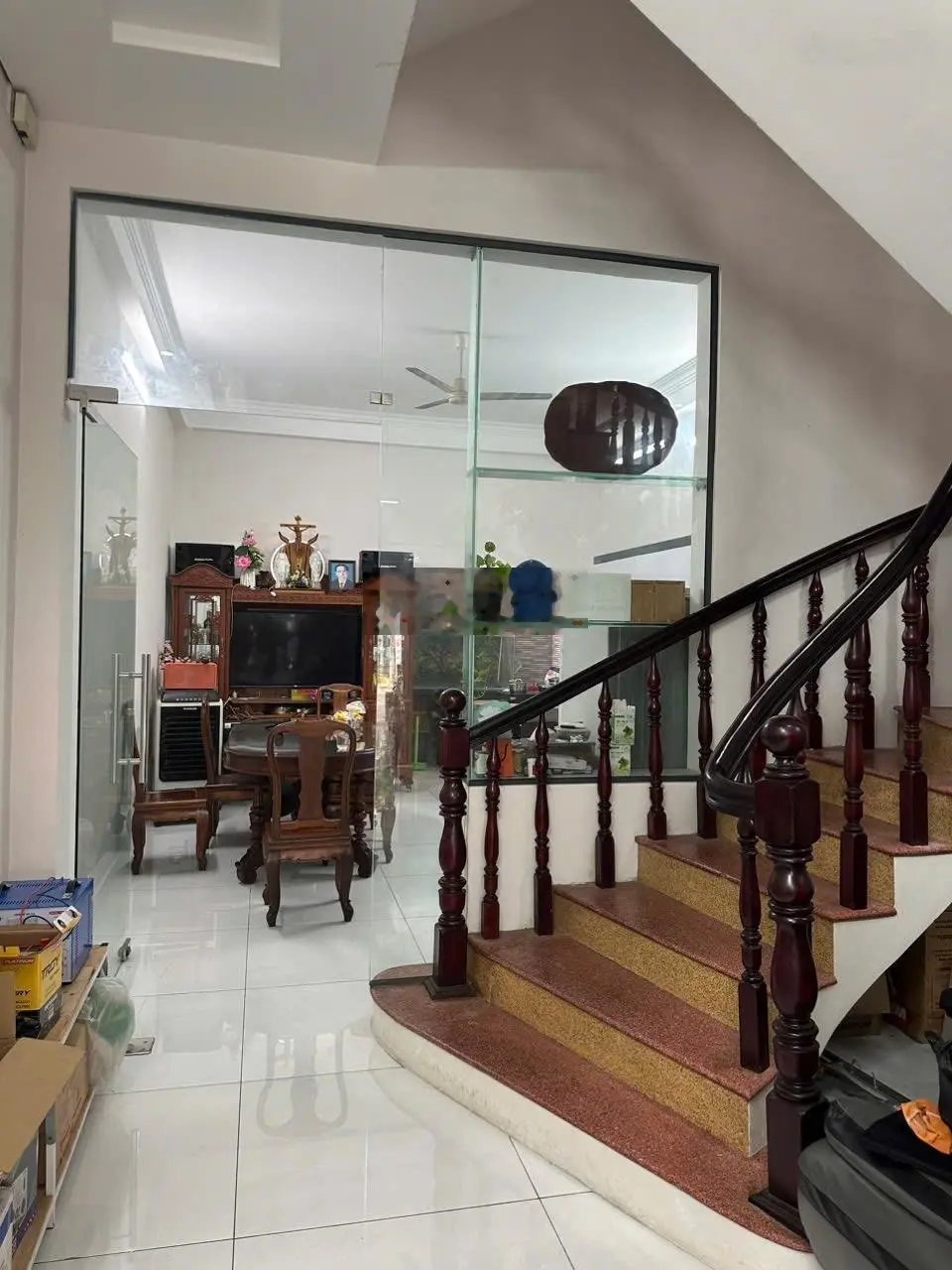 Chính chủ bán nhà mt đường 49, 4PN + 4Wc, giá rẻ chỉ 10,5 tỷ VND