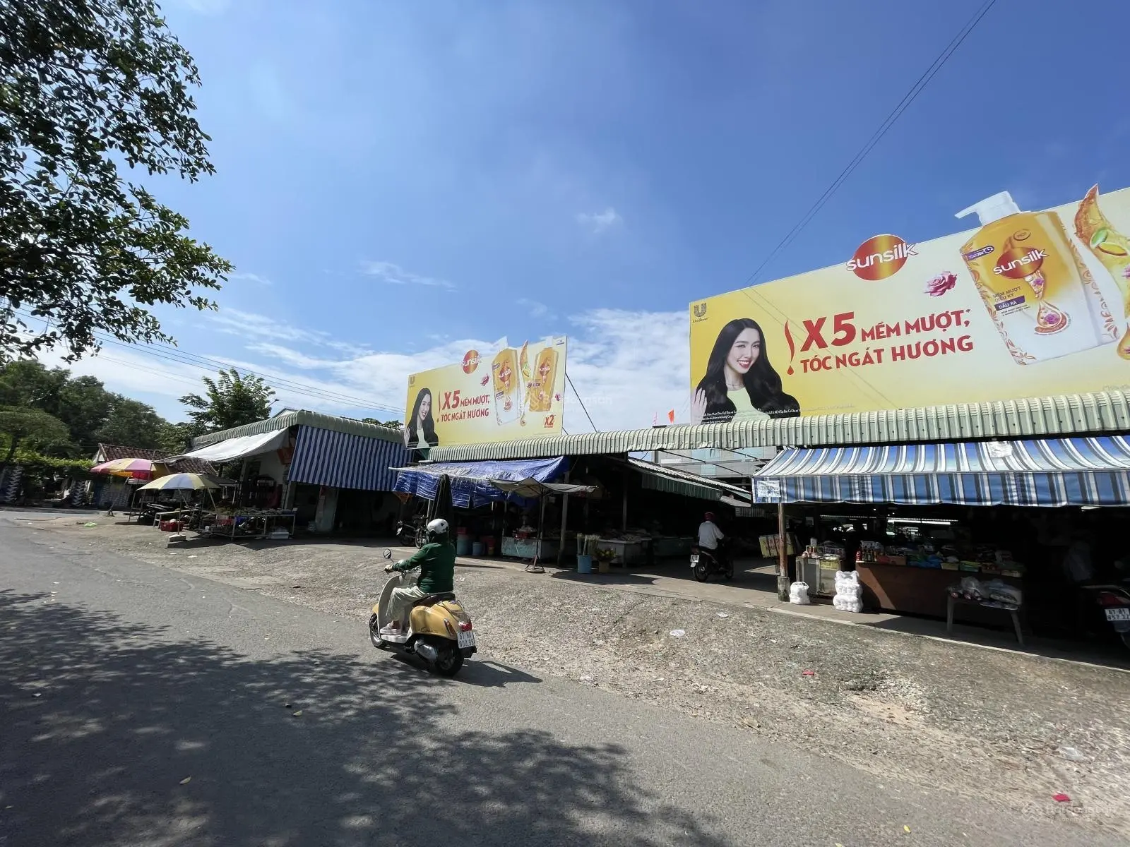 Nhà ở khu đẹp chợ Tương Bình Hiệp