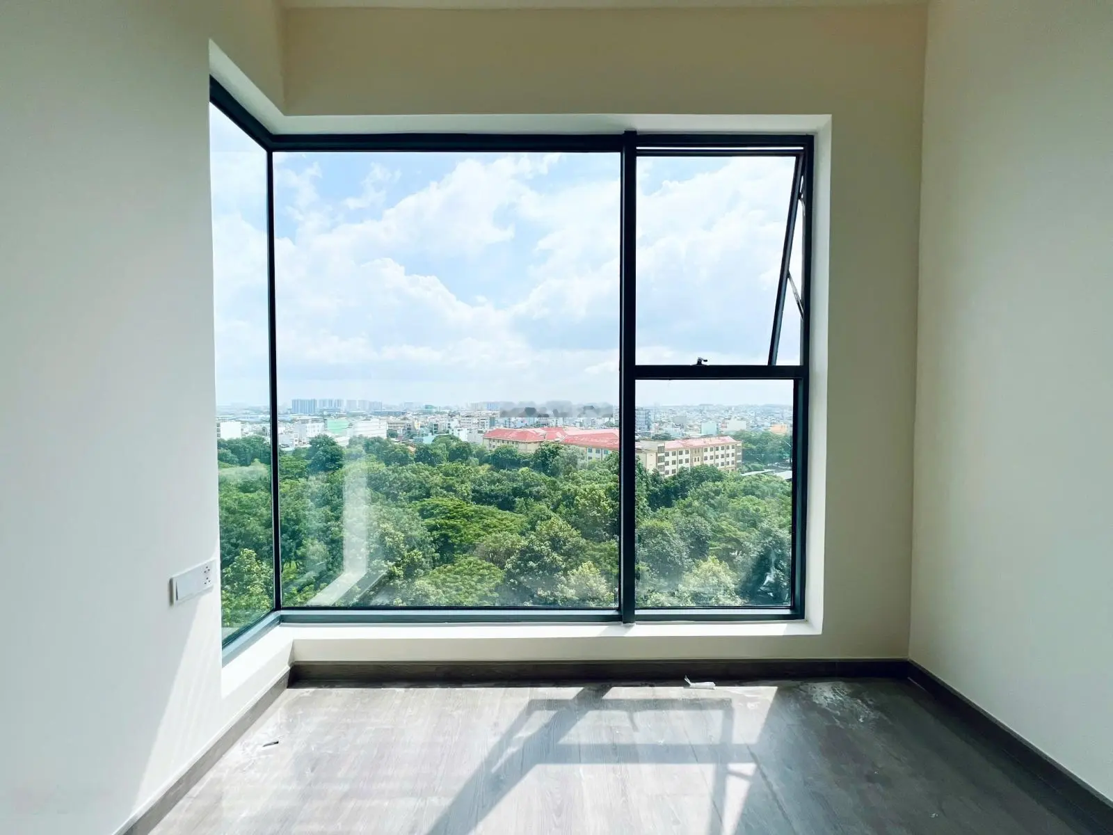 View đẹp nhất Centery - 3PN tháp C6 - 121m2 - View Landmark - Chiết khấu 17% - Nhận nhà ngay