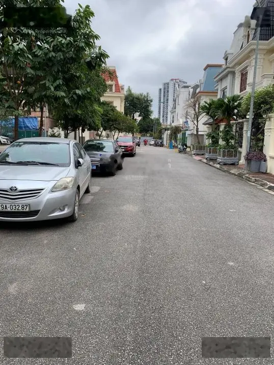 Bán gấp 82.5m2, MT 5m, trục cạnh chung cư giá nhỉnh 15 tỷ nhà hoàn thiện. LH: 0963 689 ***