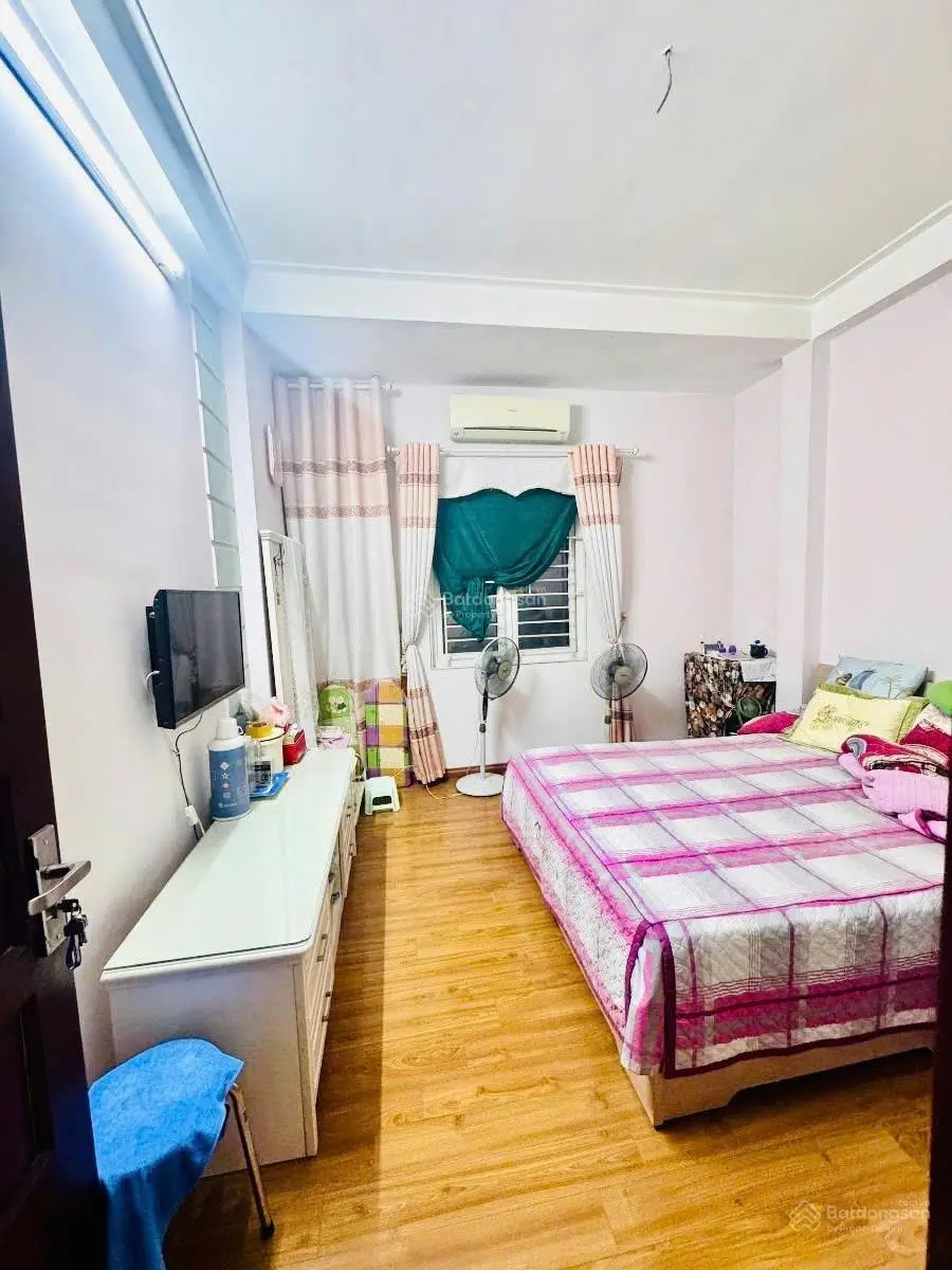 Bán nhà ngõ 61 phan kế bính - 2 thoáng trước sau - ngõ nông rộng - khu dân trí cao văn minh.