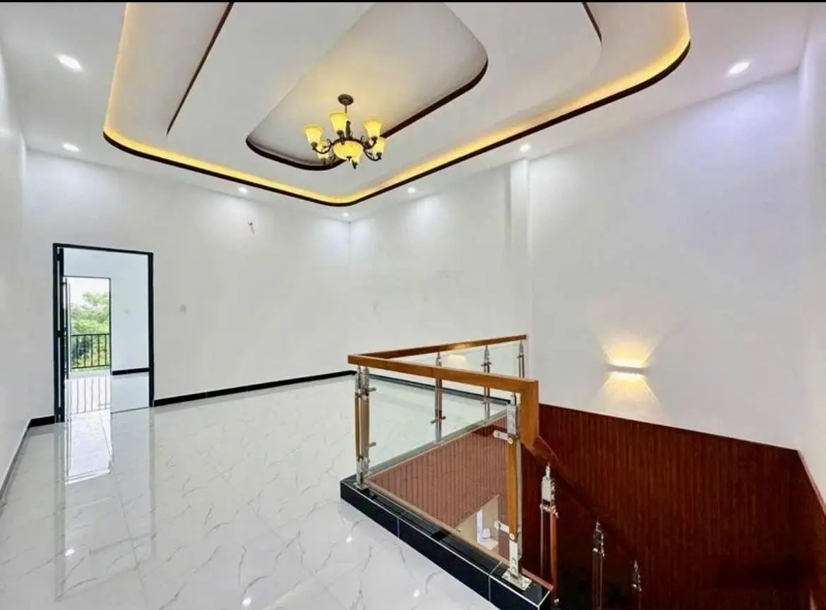 Nhà đẹp 1 lầu ngay sau chợ bình chánh 90m2 giá 1ty420 gần kcn cầu tràm, phù hợp kinh doanh buôn bán