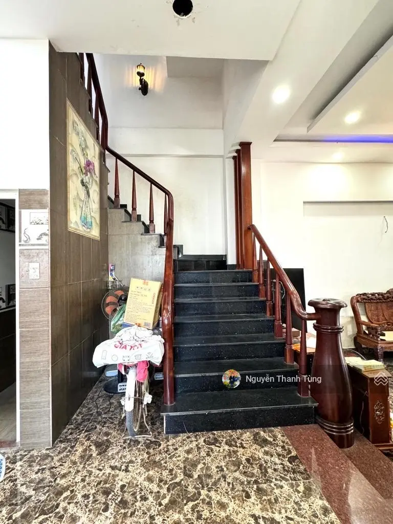 Bán nhà biệt thự mặt tiền đường Thạnh Lộc Quận 12 - 104m2 (6.6x16), 3 tầng, gần Ngã Tư Ga