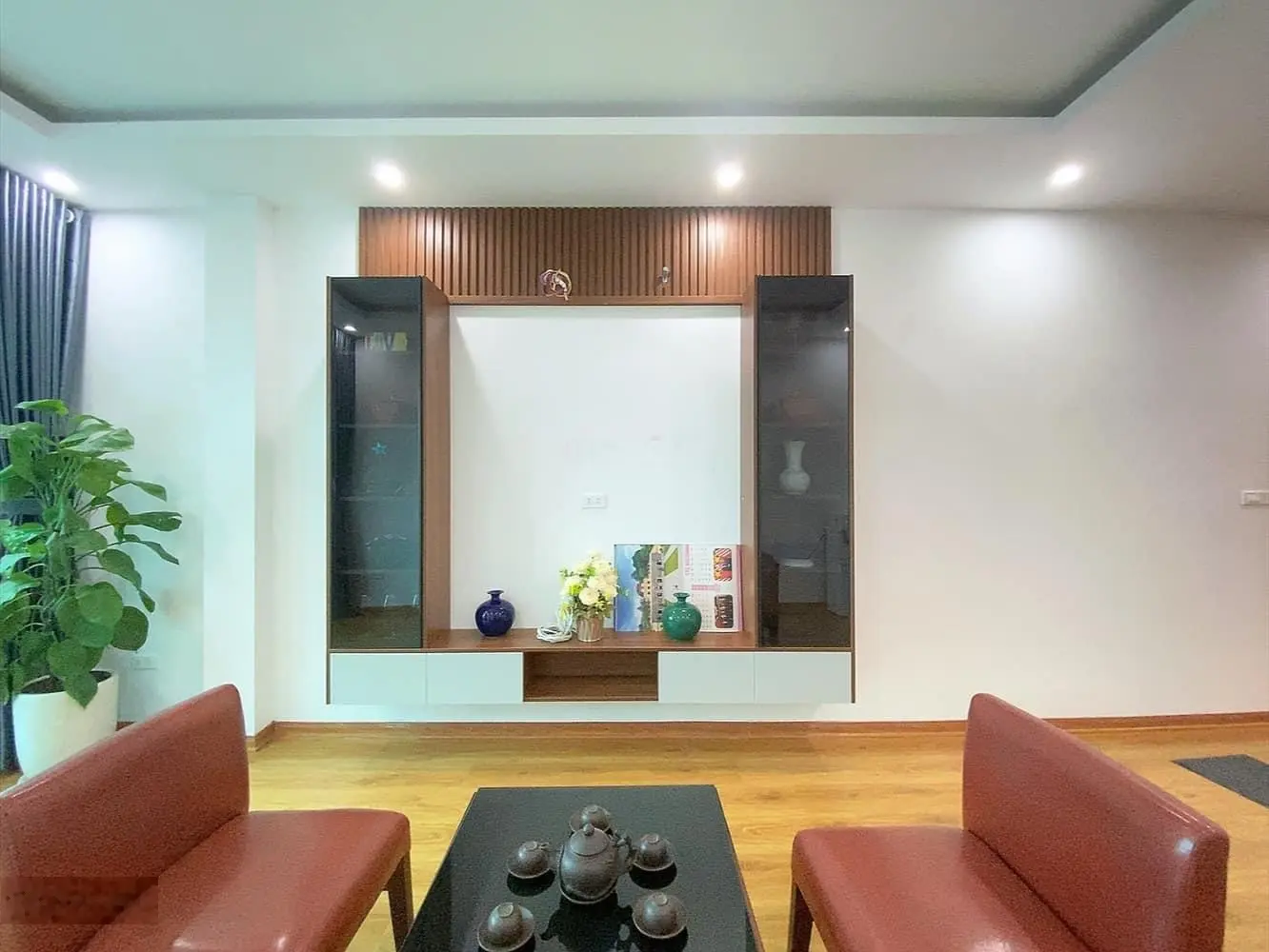 Nhà mới trục chính Yên Lộ - Yên Nghĩa - ô tô vào nhà - kinh doanh - tặng full nội thất giá trị