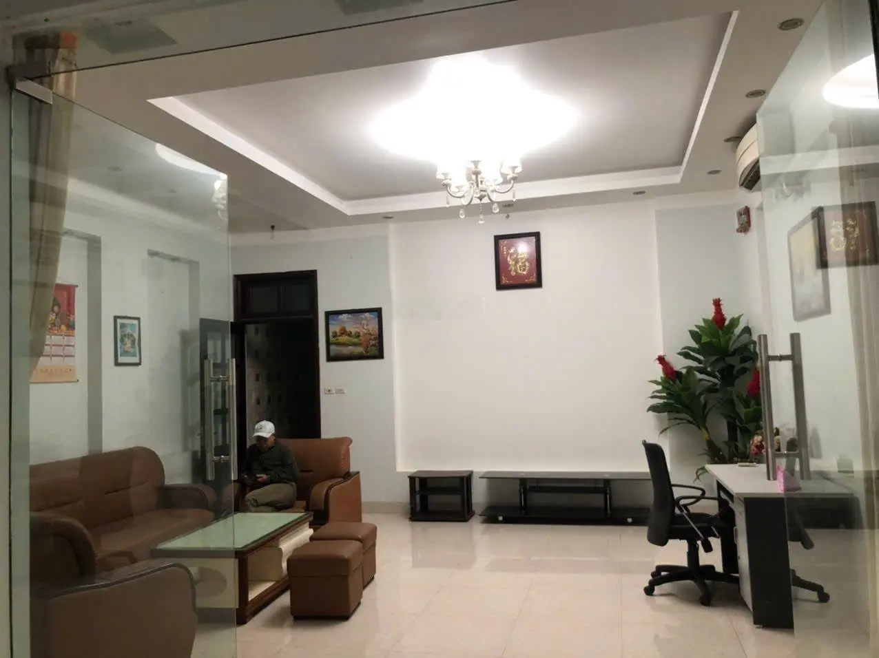 Nhà 3,5 tầng đã gắn tài sản phố Cù Chính Lan, Ninh Xá, Bắc Ninh. Sổ đỏ trao tay