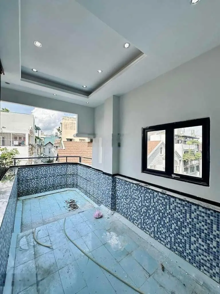 Mặt tiền biệt thự ngay Nguyễn Văn Trỗi 70m2, ngang 5.8m, 5 tầng, 8PN, bán hầm, chỉ nhỉnh 14 tỷ
