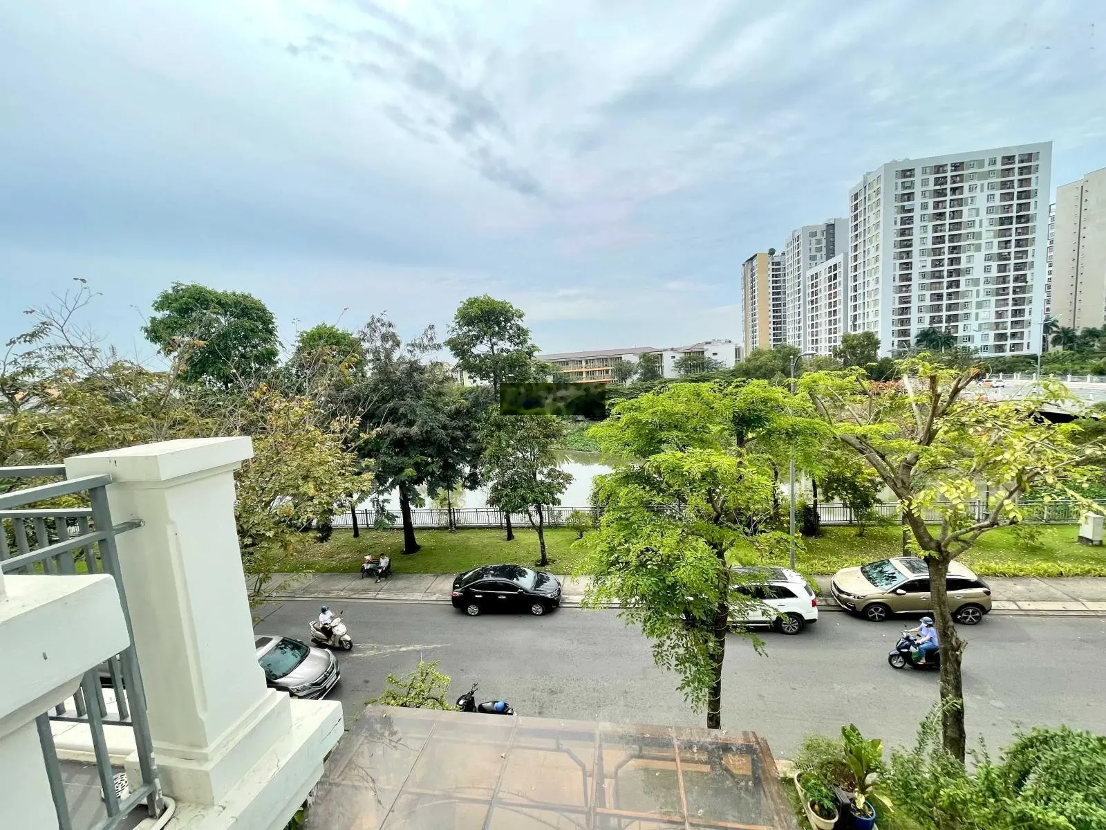 Bán biệt thự sông Lakeview City, 8x20m, 1trệt 2 lầu, full NT, giá 23 tỷ