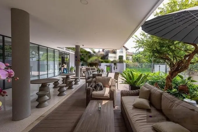 Hót hót hót giảm mạnh 40 tỷ chốt trong tháng 4 này. Villa Nguyễn Văn Hưởng 430m2 hầm 3 tầng cao cấp
