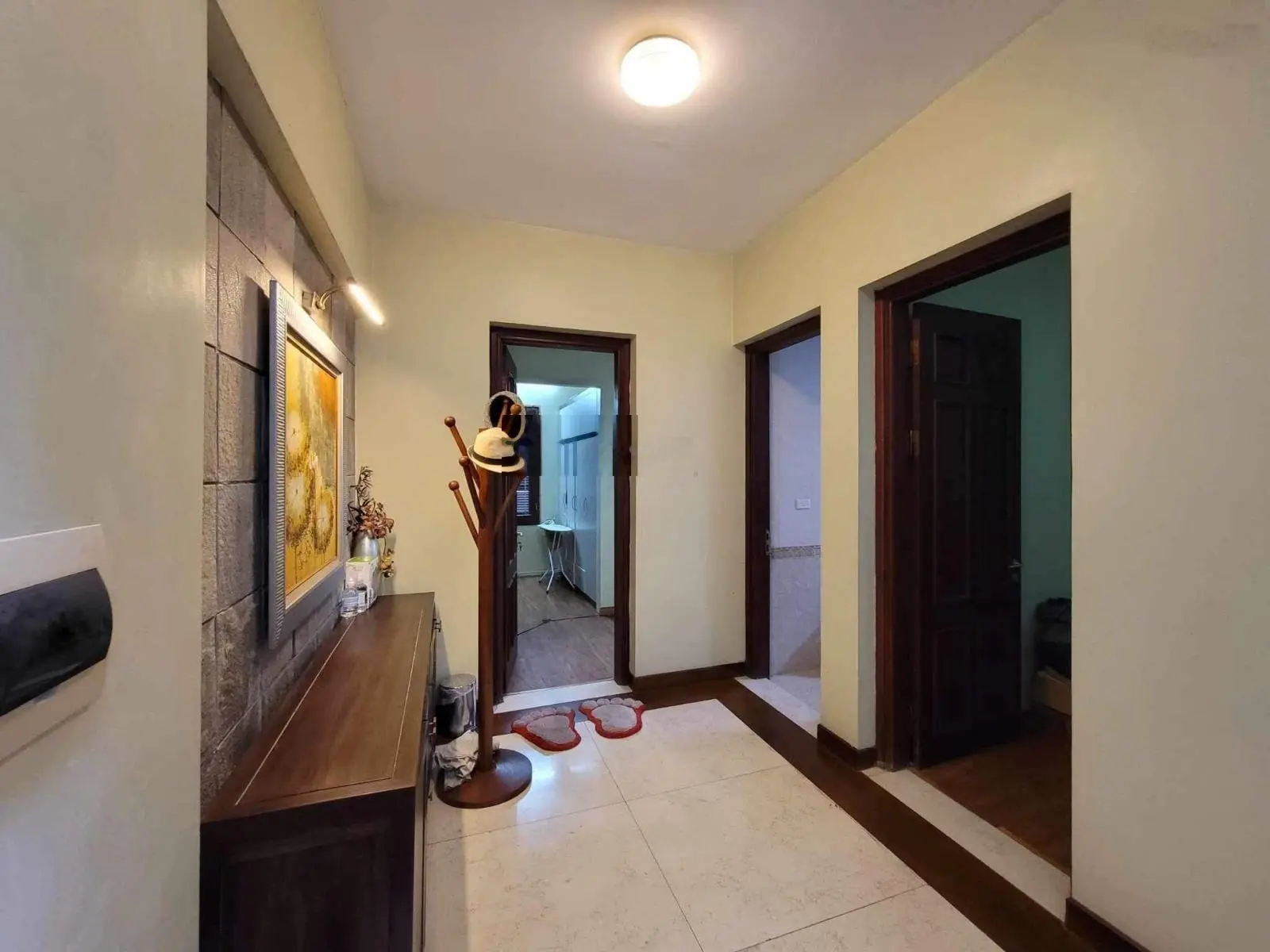 Bán nhà Hoàng Cầu đằng sau Quận Uỷ ĐĐ - căn góc 75m x 5tầng. Khu VIP - nhà vô cùng lộc. Chào 33,5tỷ
