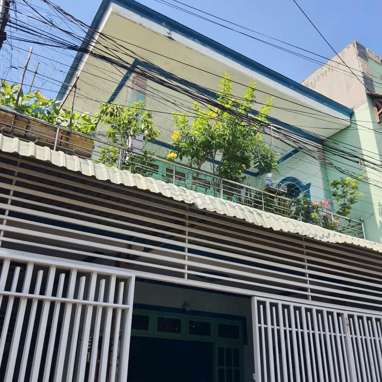Cần bán nhà 1 trệt 1 lầu đường xe hơi cách BigC 500m SHR, giá 4.7 tỷ, LH 0932136186 xem nhà