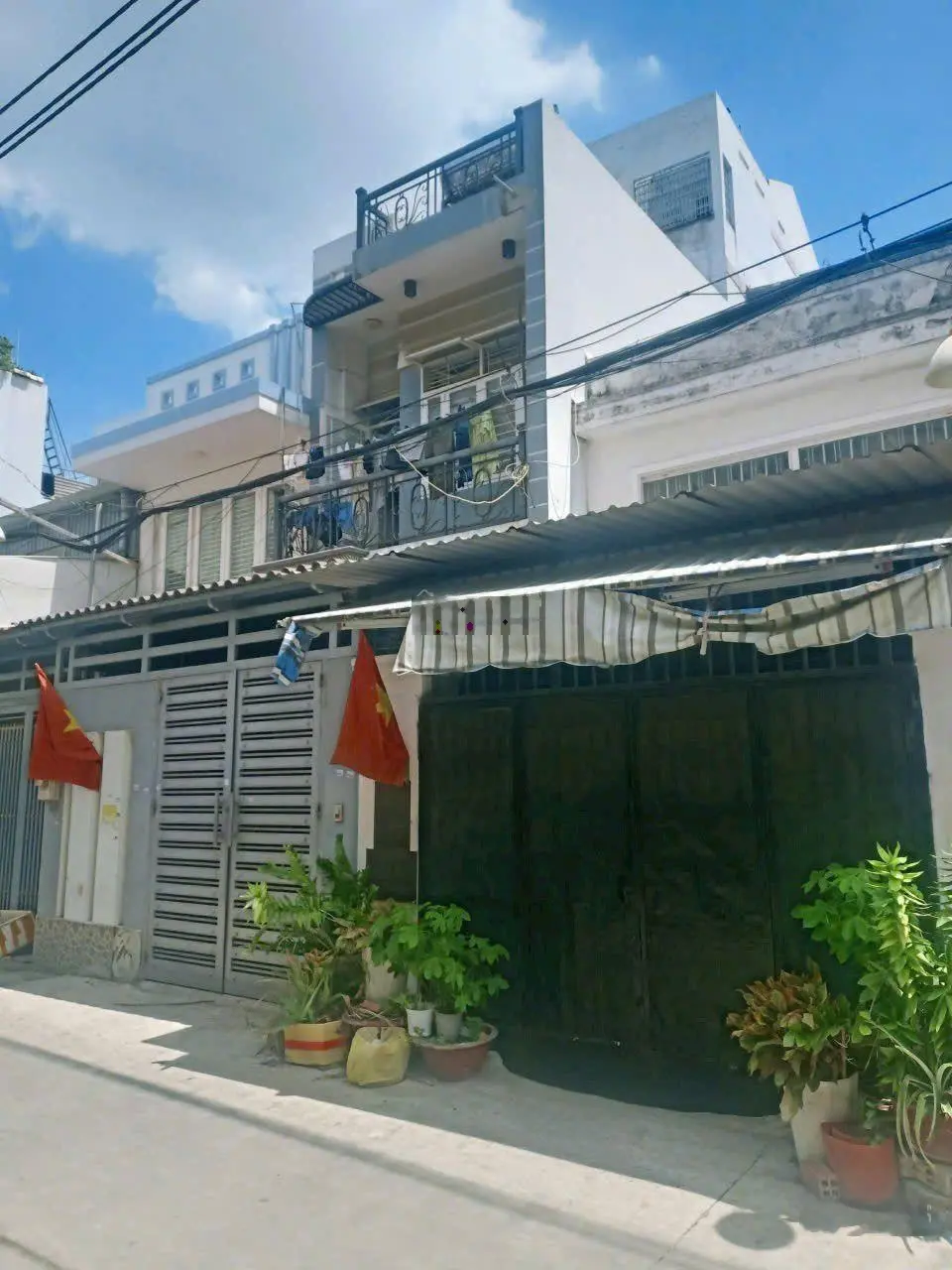 Chính chủ cần bán nhà hẻm xe hơi đường số 8 phường Bình Hưng Hòa