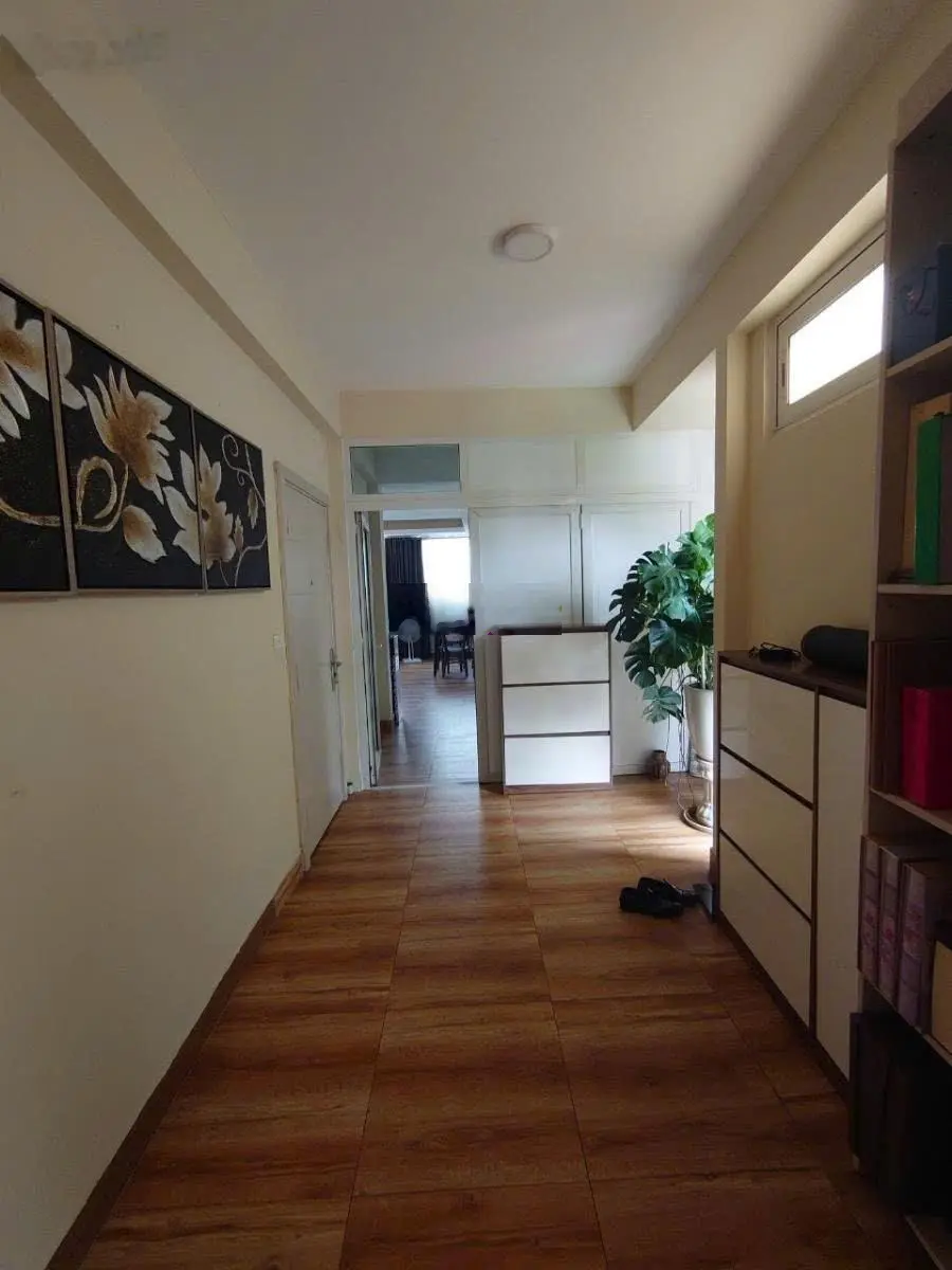 Bán tòa apartment mặt phố hồ trúc bạch, ba đình, dt 140m2, 9 tầng, 2 thoáng, giá 65 tỷ