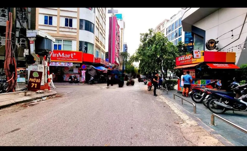 Chính chủ gửi bán nhà cấp 4 Lê Văn Lương diện tích 104m, lô góc.