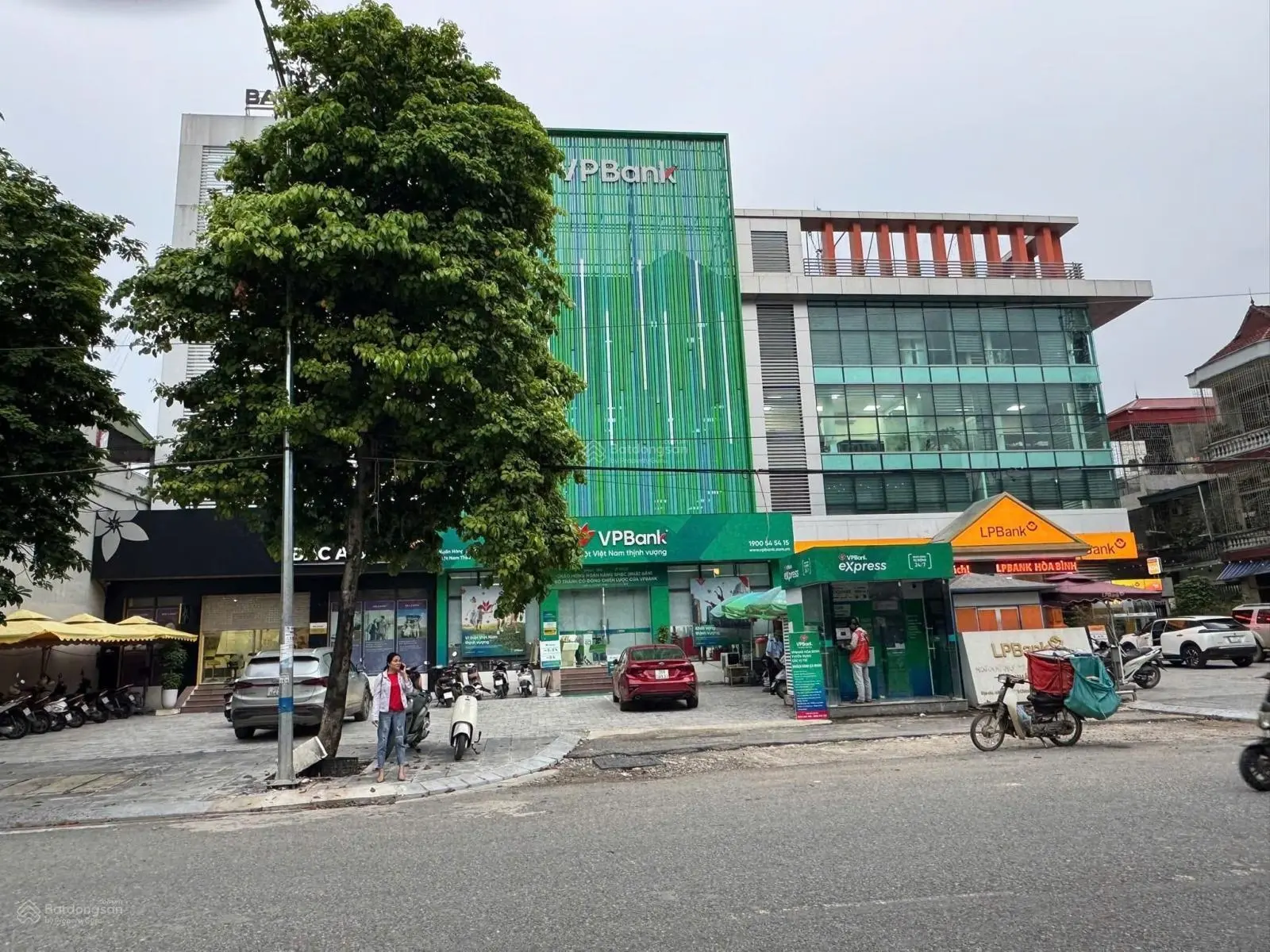 Bán nhà mặt phố Cù Chính Lan - mặt phố Hai Bà Trưng 1895m2 mặt tiền 34m. Lô góc 3 mặt cho thuê 300t