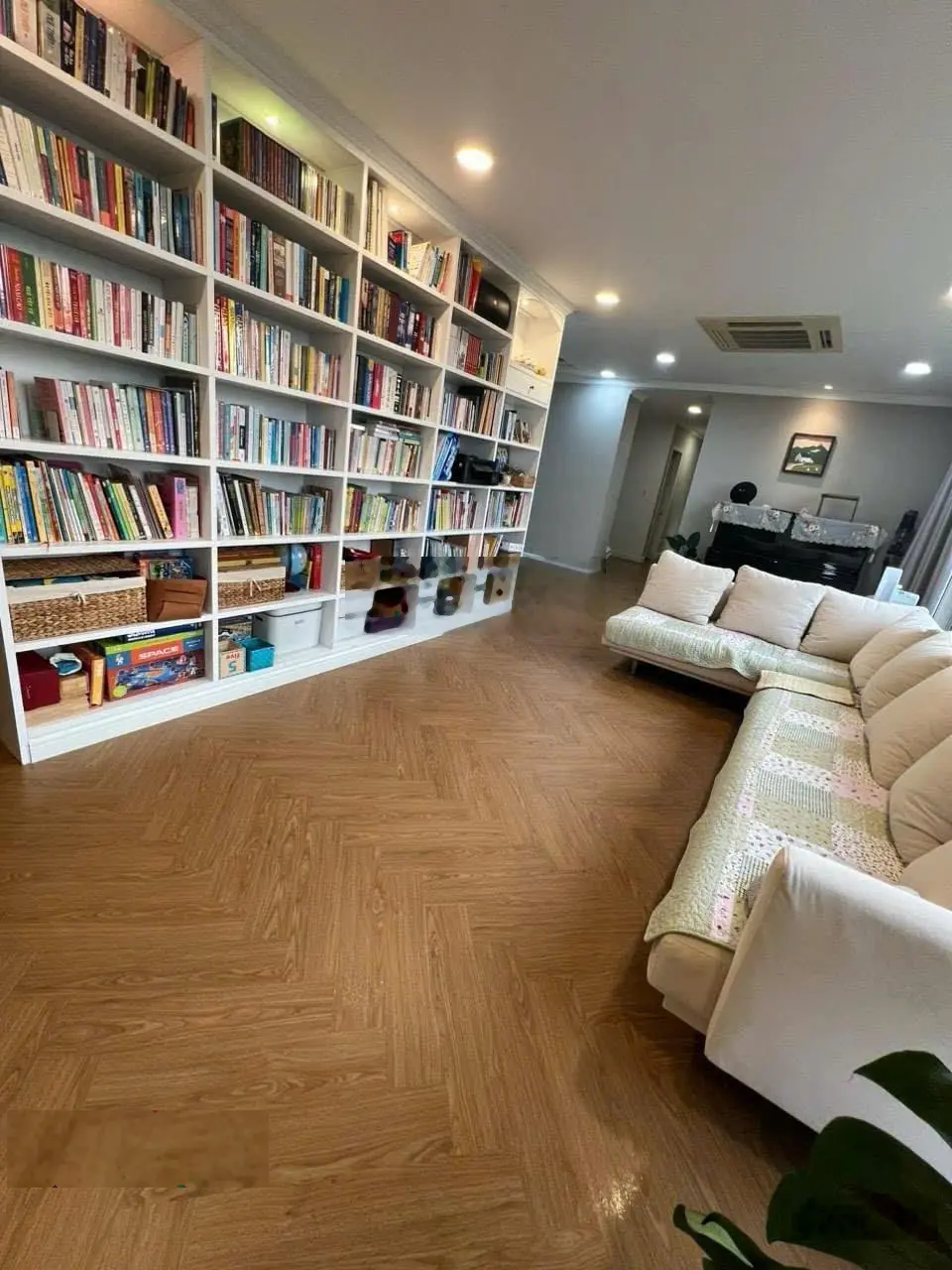Bán gấp căn hộ Star Hill, Phú Mỹ Hưng giá tốt nhà đẹp