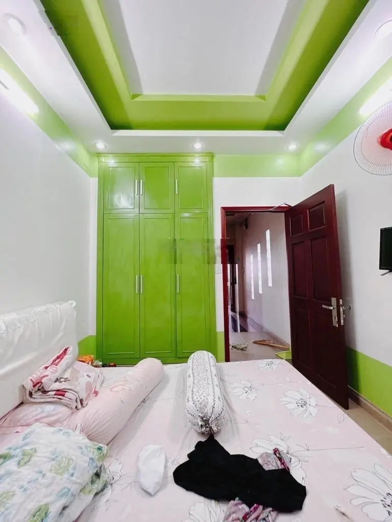 Bán nhà Tôn Đản, Quận 4, 5 tầng, 35m2, giá: 5,9 tỷ