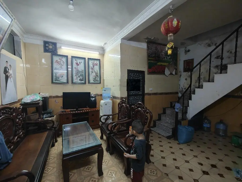 Bán nhà Phố Lý Thường Kiệt, Hoàn Kiếm, ô tô vào nhà, kinh doanh, 35m2, MT: 5m. Giá 10 tỷ. Cực hiếm