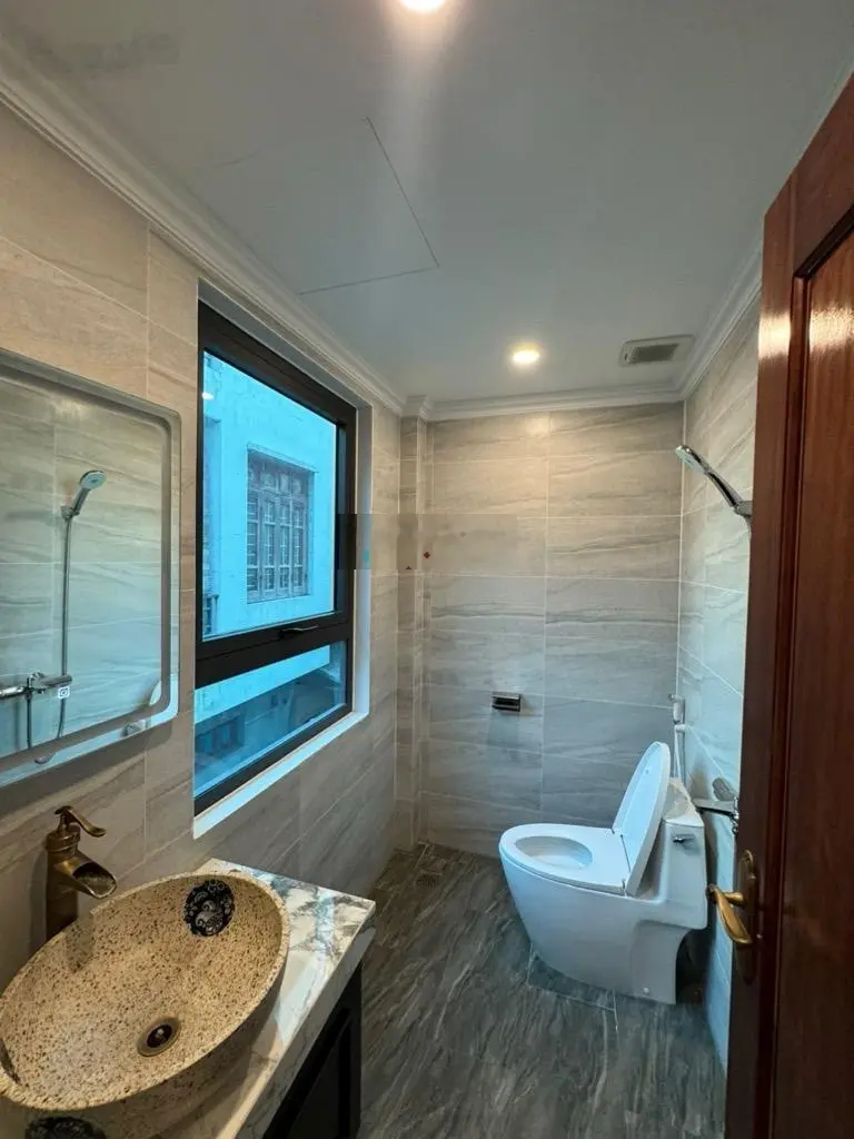 Liền kề Nguyễn Sơn, Long Biên, khu vip phân lô hàng không, kinh doanh, văn phòng, giá trị tăng cao