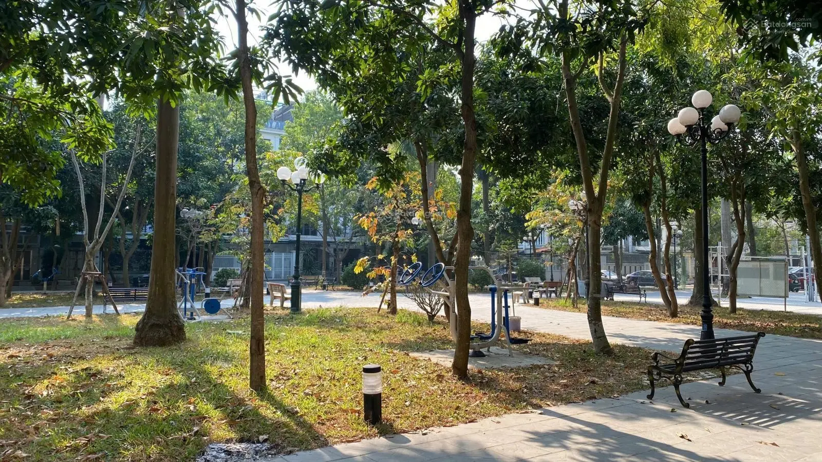 Bán Biệt thự Liền kề Khu đô thị Sài Đồng 140m2 MT 7m View vườn hoa