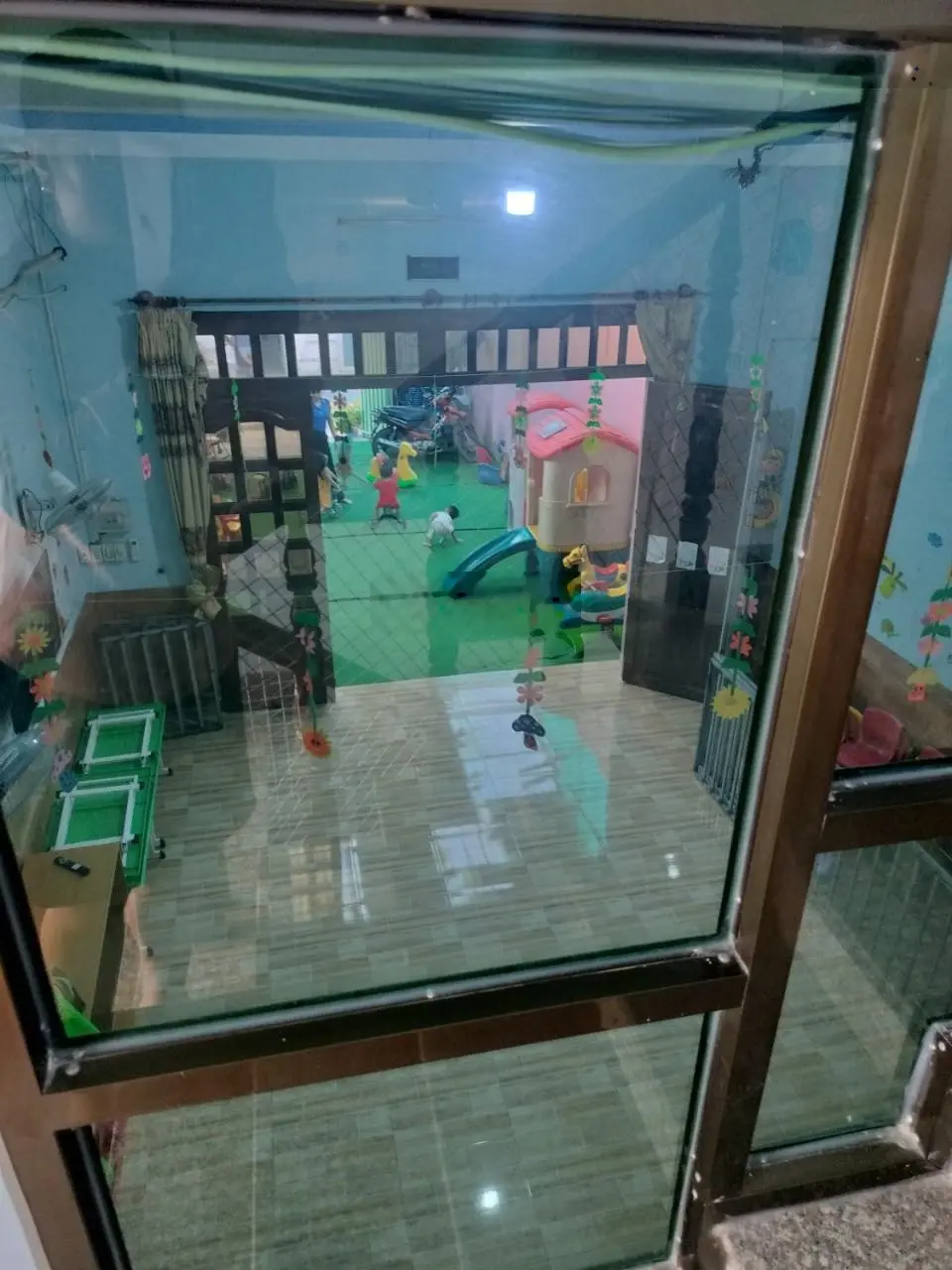 Nhà 1 trệt 1 lầu đường nhựa Vĩnh Phú