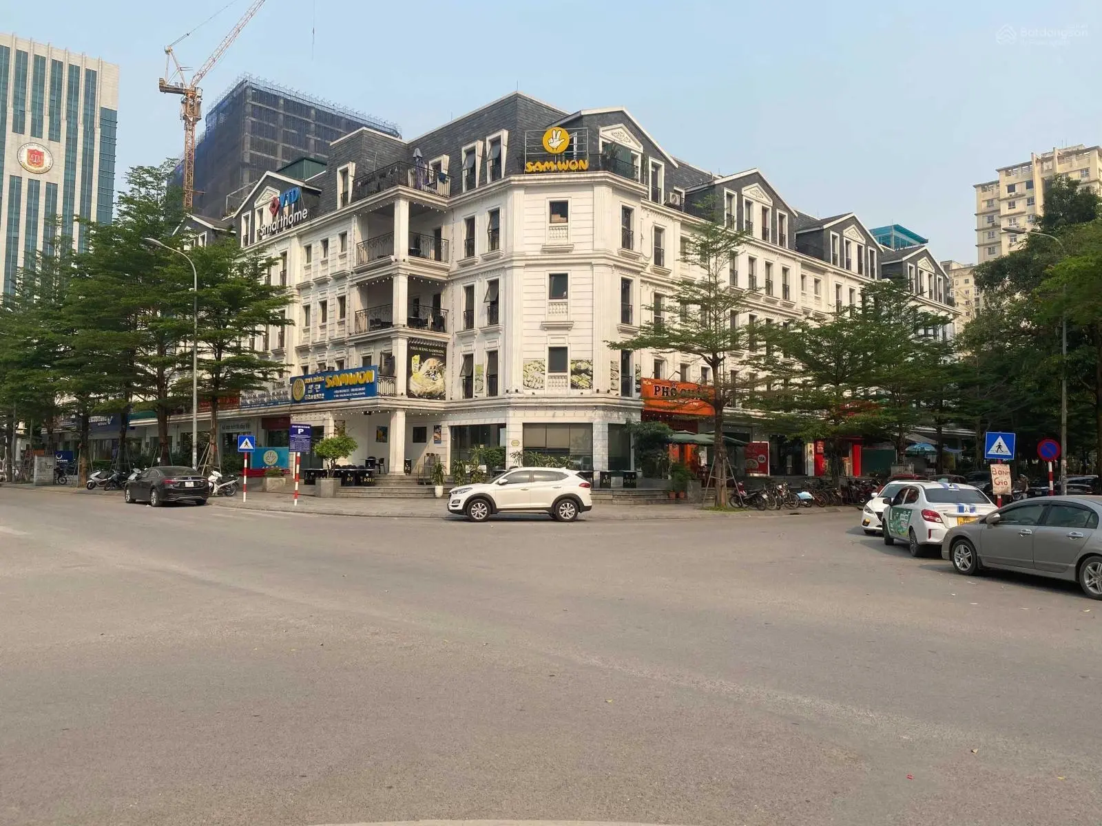 Cần bán shophouse diện tích 120m2 vị trí đẹp tại dự án Belleville Hà Nội, B4 Nam Trung Yên