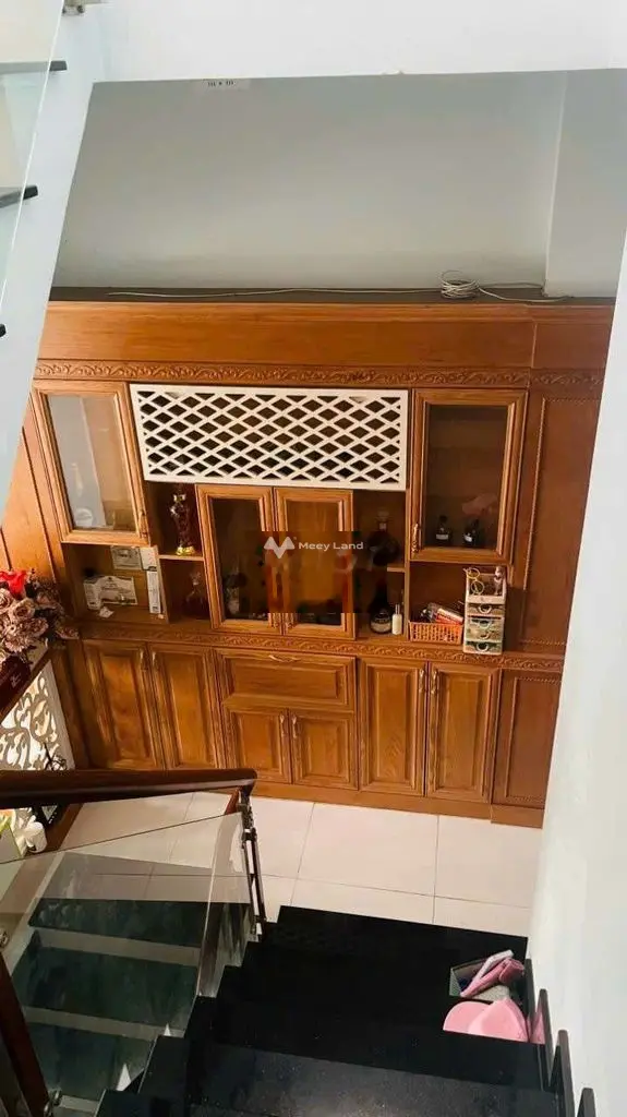 Nhà măt tièn trung mỹ tây