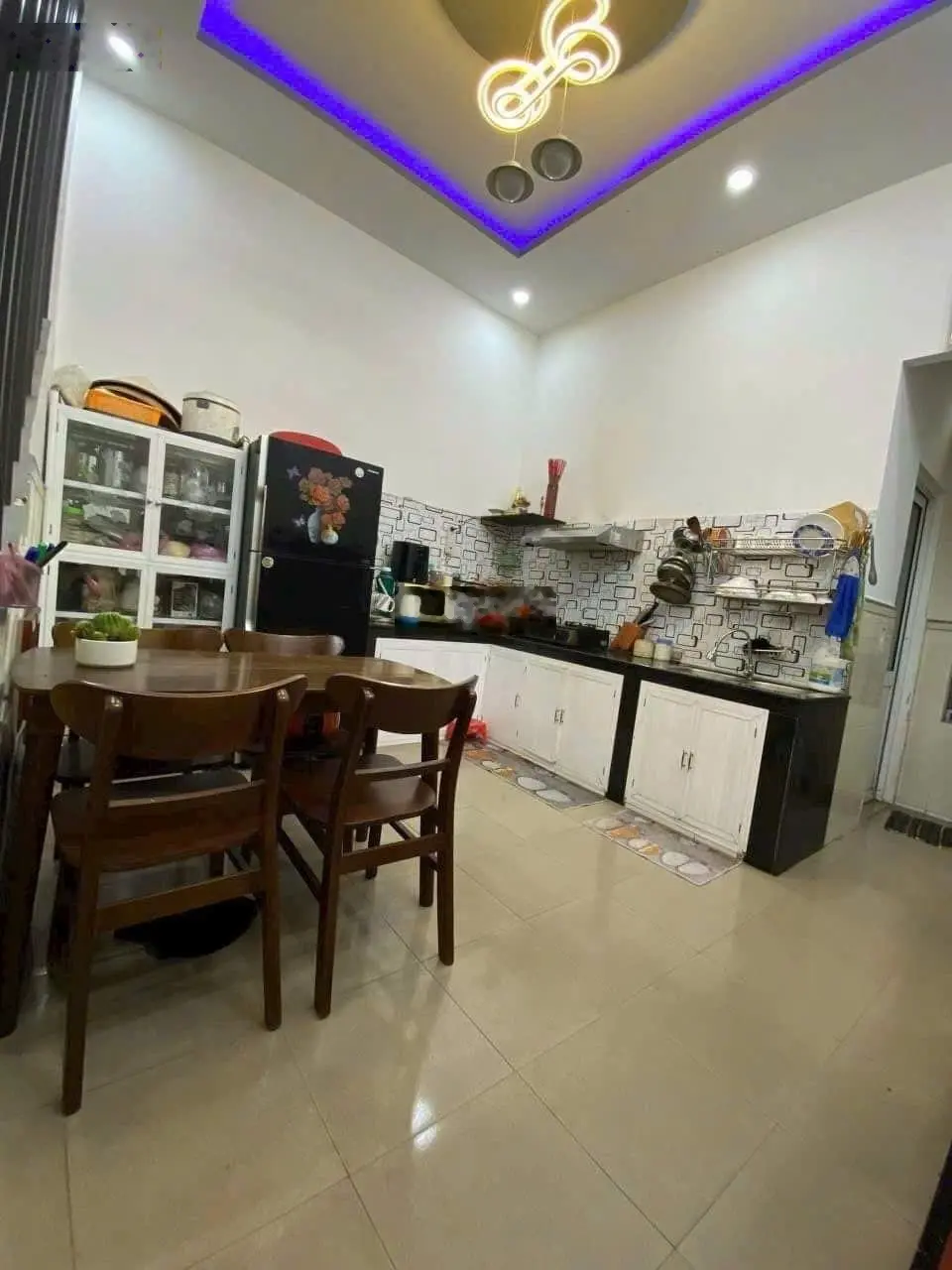 Còn căn duy nhất rẻ nhất sơn trà 2 tầng đường 3m75 giá chỉ 3ty540 tl ít lh 0914 315 ***
