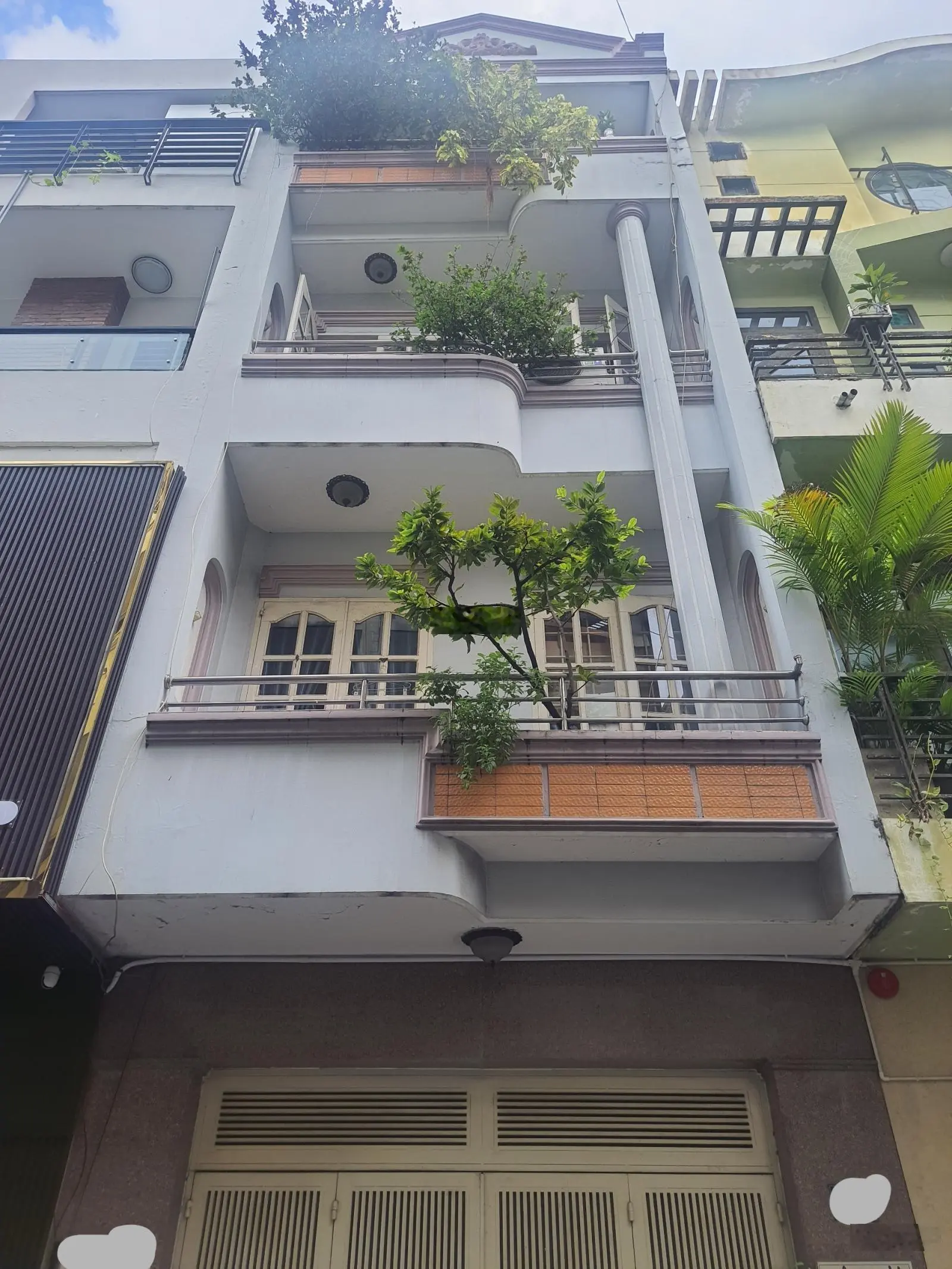 4x15m, 4 tầng, HĐ thuê 30tr, nhà hẻm 6m Đinh Tiên Hoàng, gần cầu Bông, giá 12.5 tỷ
