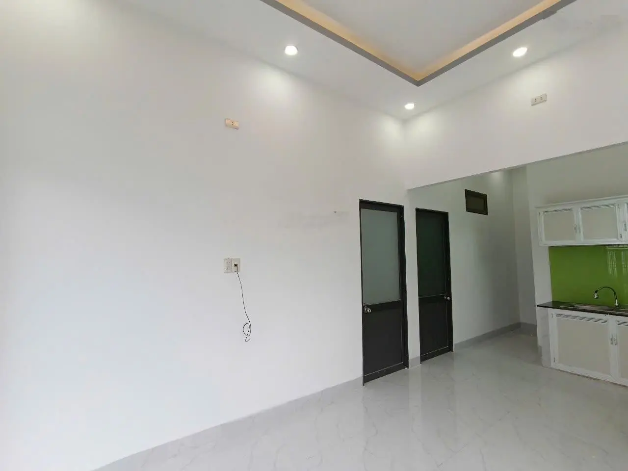 Cần bán nhà mới xã Diên An hẻm đường Thông Tin, căn góc đường oto, sổ full thổ cư