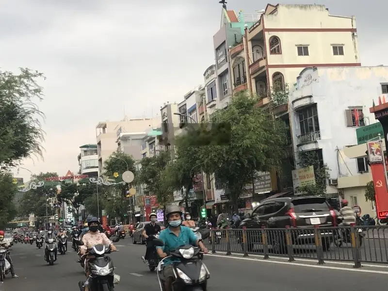 Mặt tiền Đinh Tiên Hoàng (Lê Văn Duyệt), 3 tầng, khu kinh doanh sầm uất