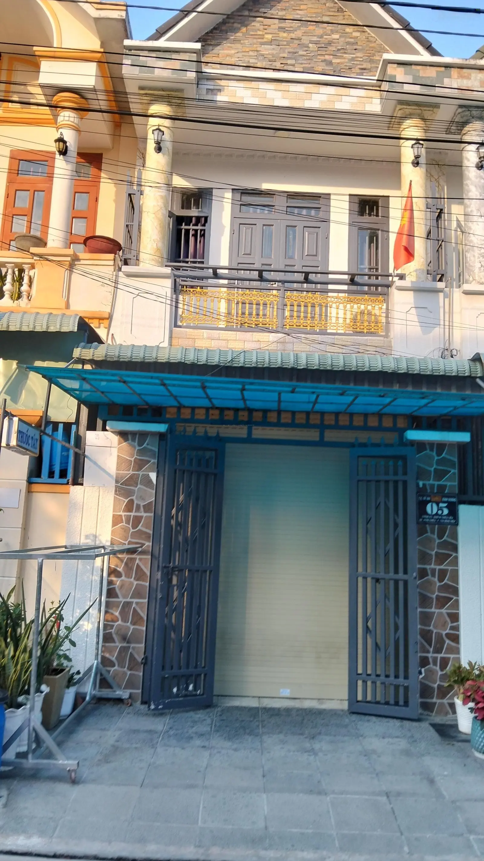 Bán nhà riêng, hẻm xe hơi, gần chợ trường học các cấp phường Đông Hòa, gần làng đại học Thủ Đức..