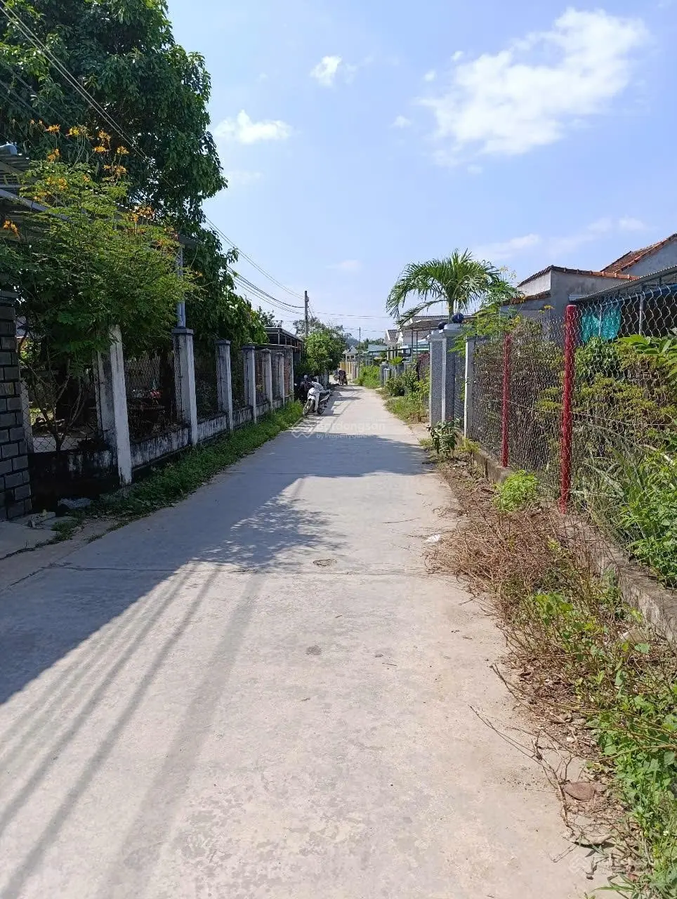 Cần bán Đất mặt tiền 12mét Full thổ gần chợ, trường, gần các KCN Dốc Đá Trắng,KCN Ninh Sơn giá rẻ