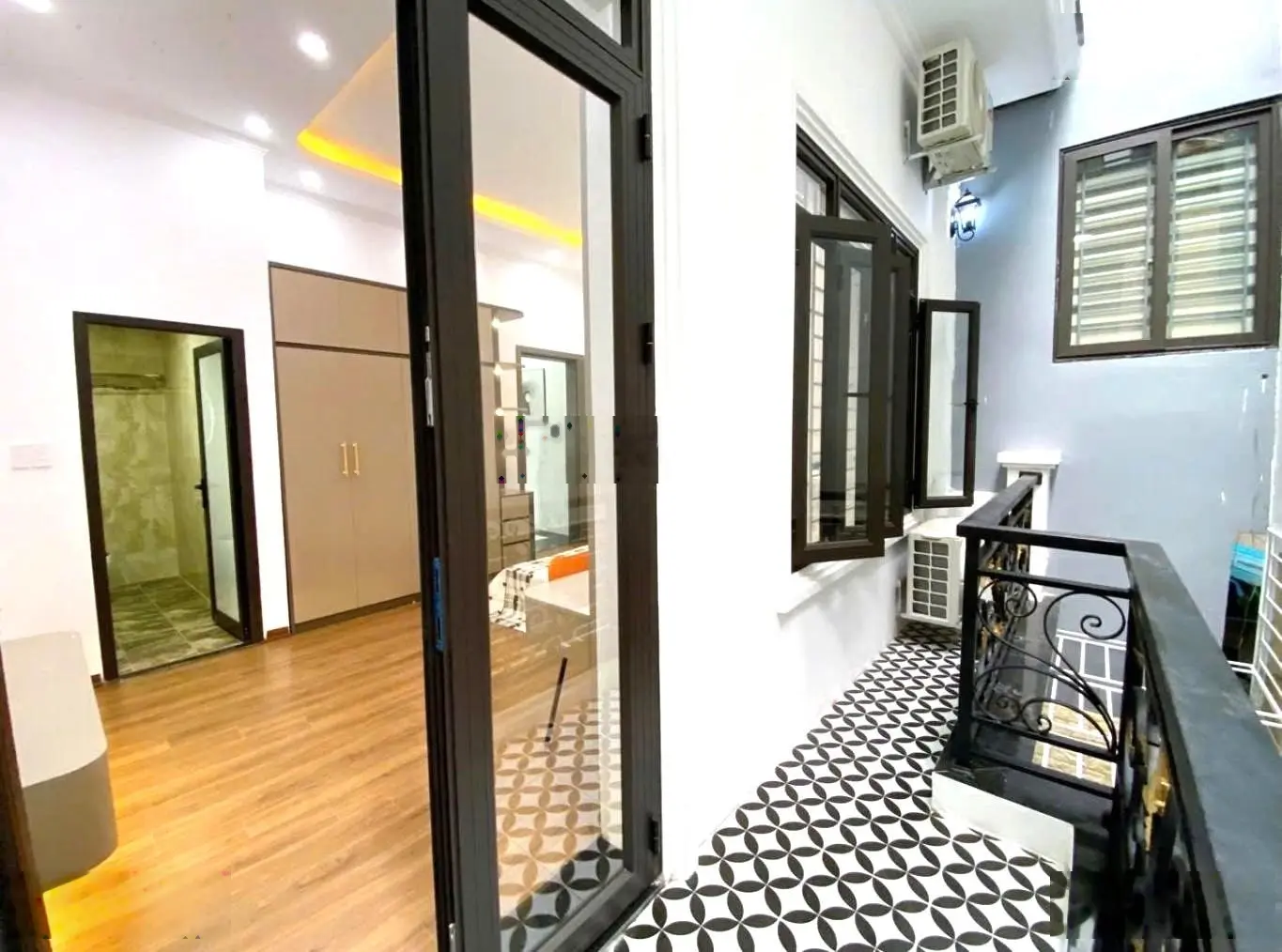 Bán nhanh nhà siêu đẹp ngõ 32 An Dương - Tây Hồ - 40m2 - 5 tầng - 5.2m mặt tiền - 7.9 tỷ - gần phố