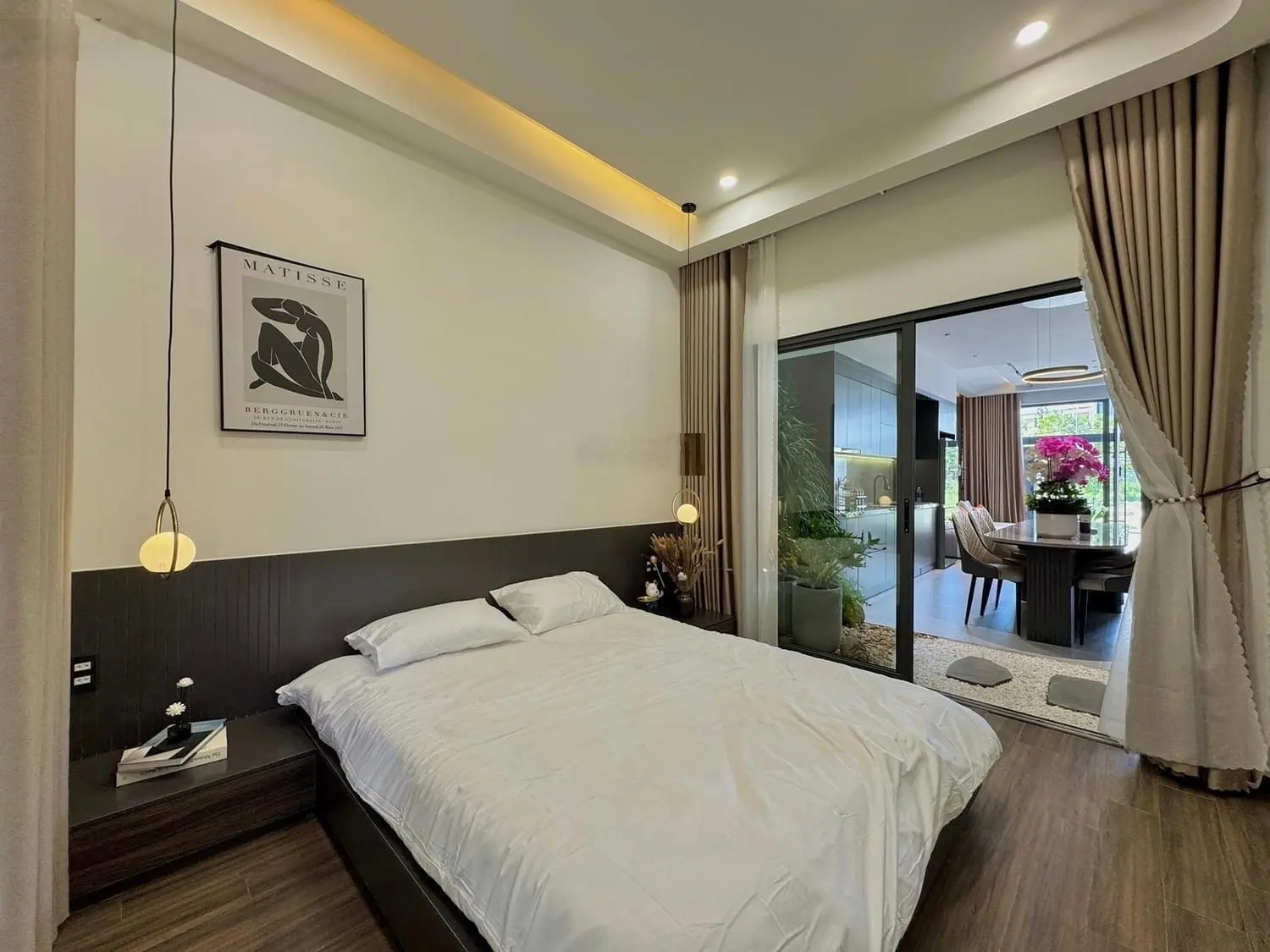 Chủ ngộp bán gấp nhà ngay HXH Phạm Văn Chiêu, P14, Tân Bình, 59.3m2, SHR, 1T 1 lửng 3 lầu
