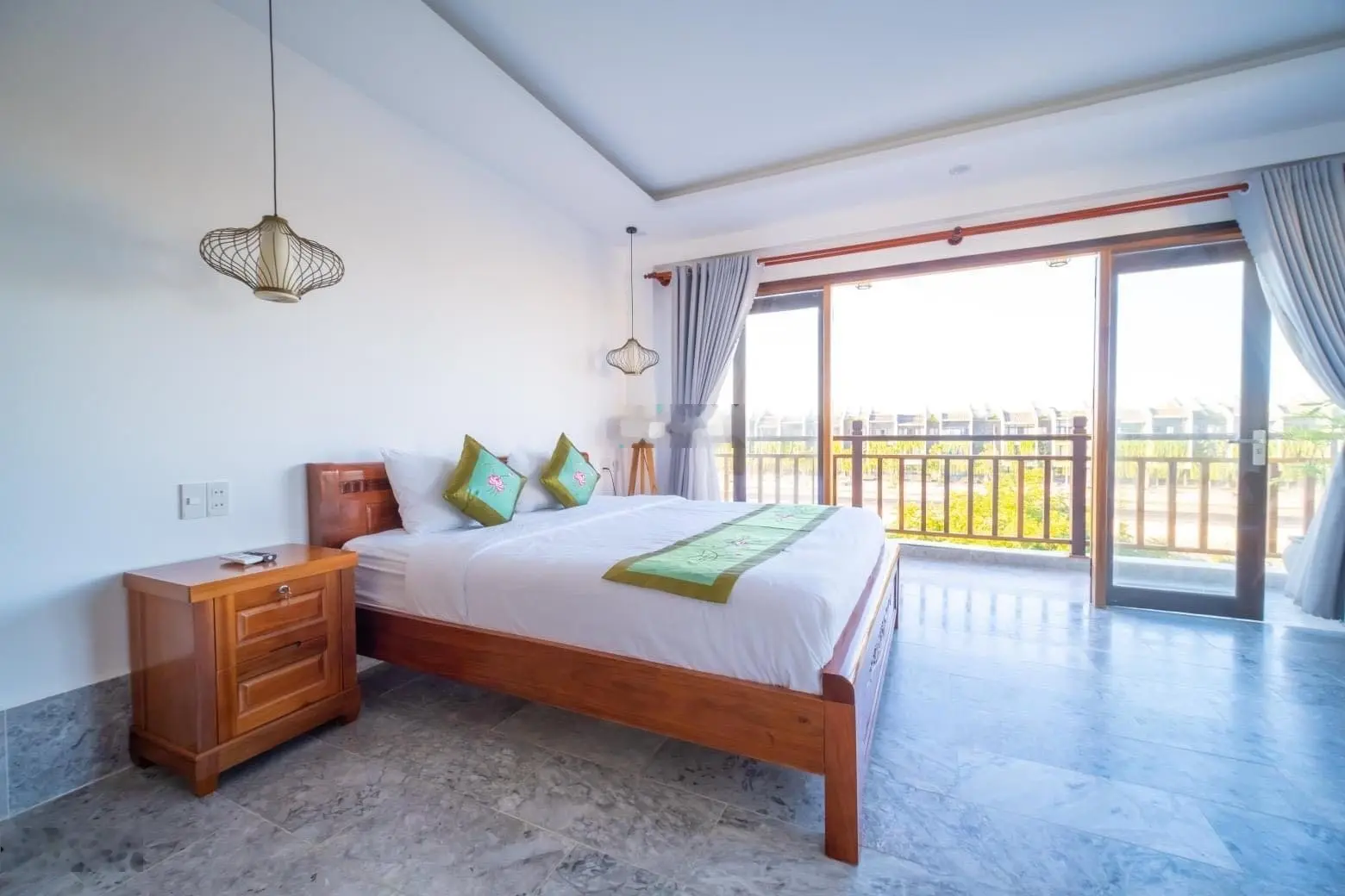 Chính chủ bán căn Villa 3 tầng đối diện Casamia