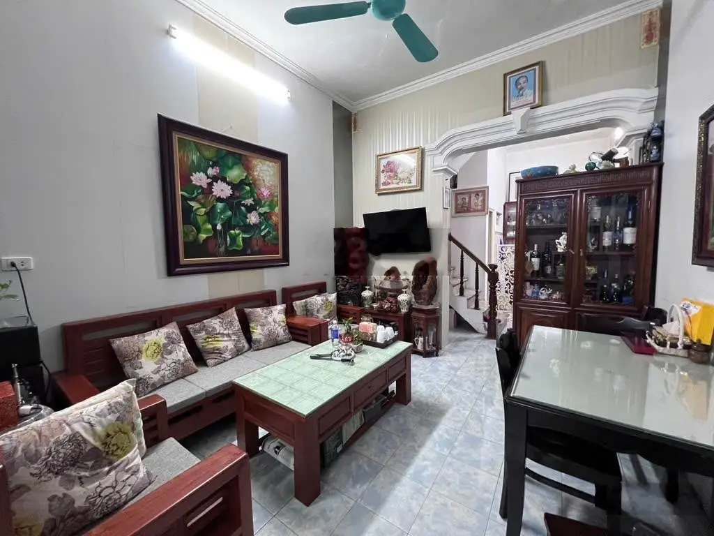 Bán nhà lô góc Láng Hạ 61m2 9.9 tỷ