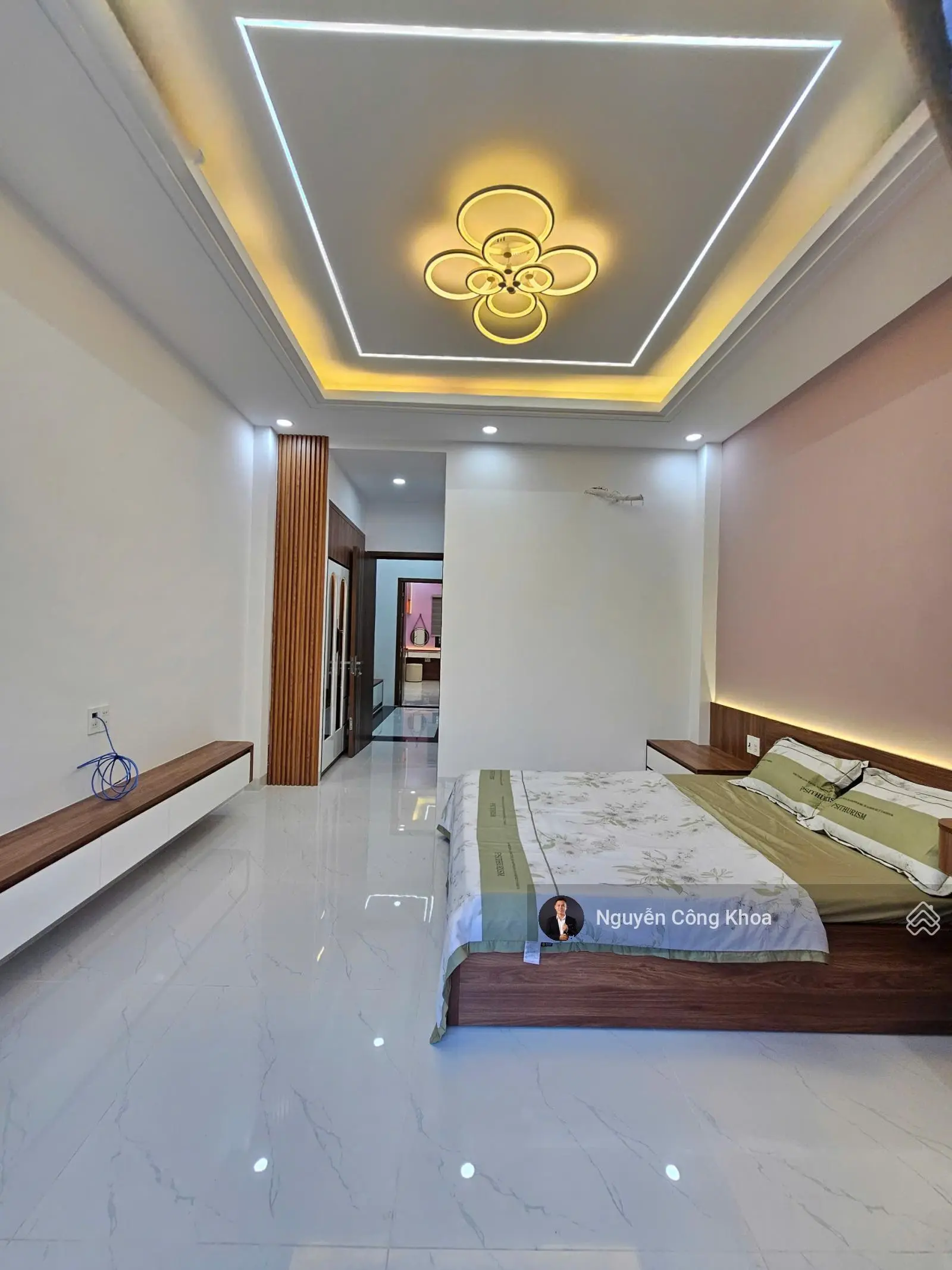 Bán nhà đúc 3 tấm mẫu hiện đại, sân ô tô, 4 phòng ngủ, đầy đủ nội thất, KDC P. Bình Chuẩn, Thuận An