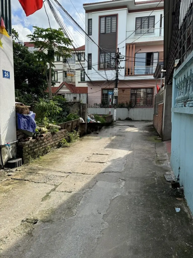 85m2 Chân cầu Nhật Tân ô tô vào tận đất