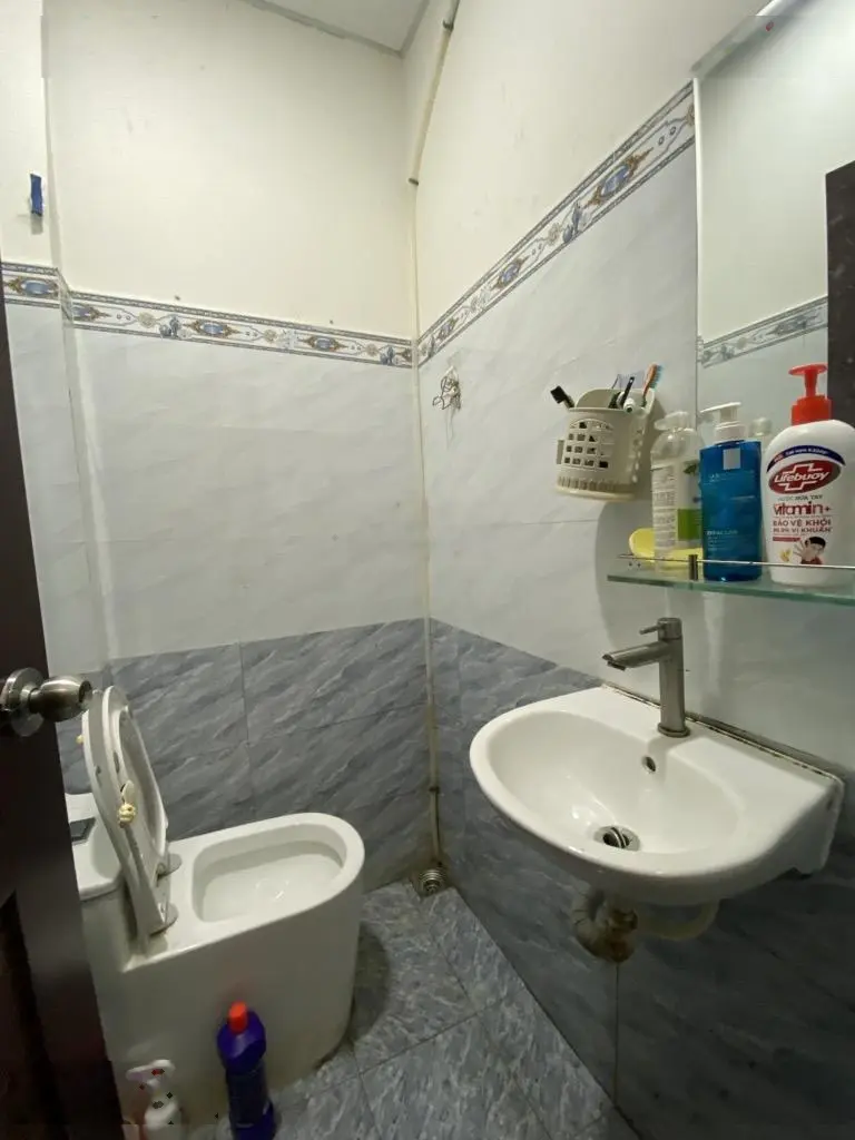 Khu hiếm nhà bán _ tt linh chiểu thủ đức _2 tầng._ dt: 4,1m15m