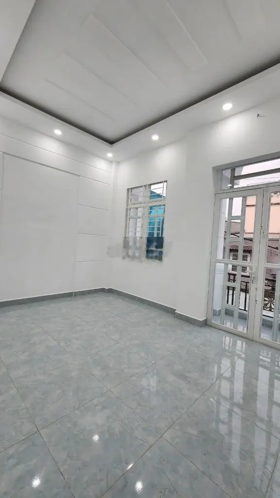 CON TRAI BÁO NỢ bán gấp nhà Dạ Nam 52m2 1ty055 hẻm xe hơi