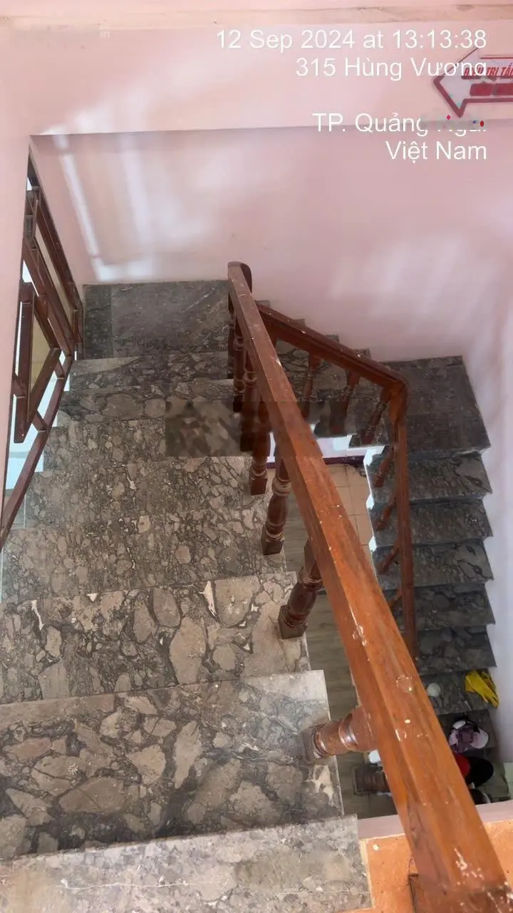 Cần bán nhà mặt tiền đường Hùng Vương, TP. Quảng Ngãi - nhà nở hậu, đối diện bệnh viện
