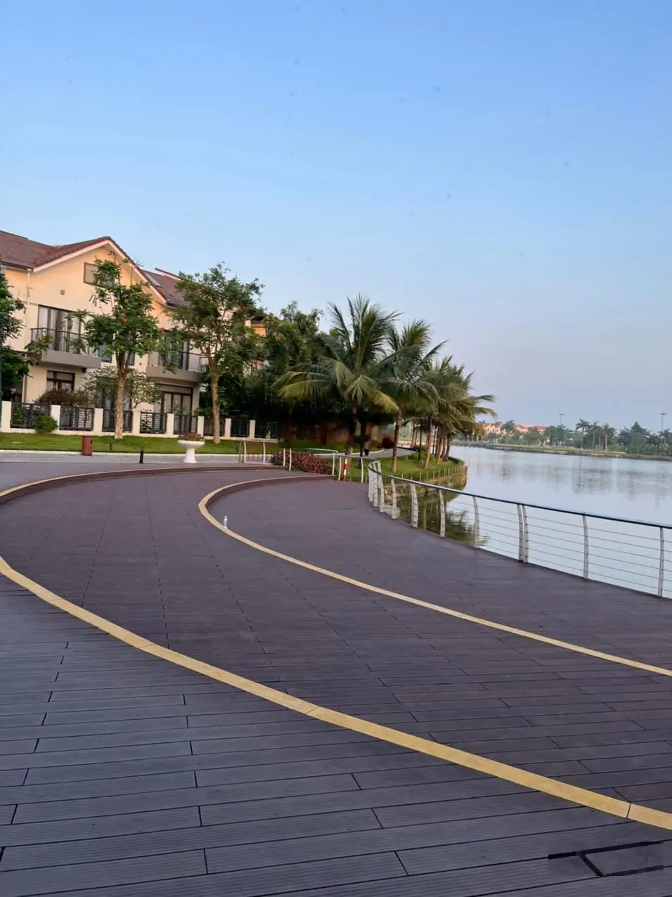 Chính chủ bán nhanh liền kề tại Vinhomes Thăng Long - Chỉ 16, x tỷ - rẻ nhất TT